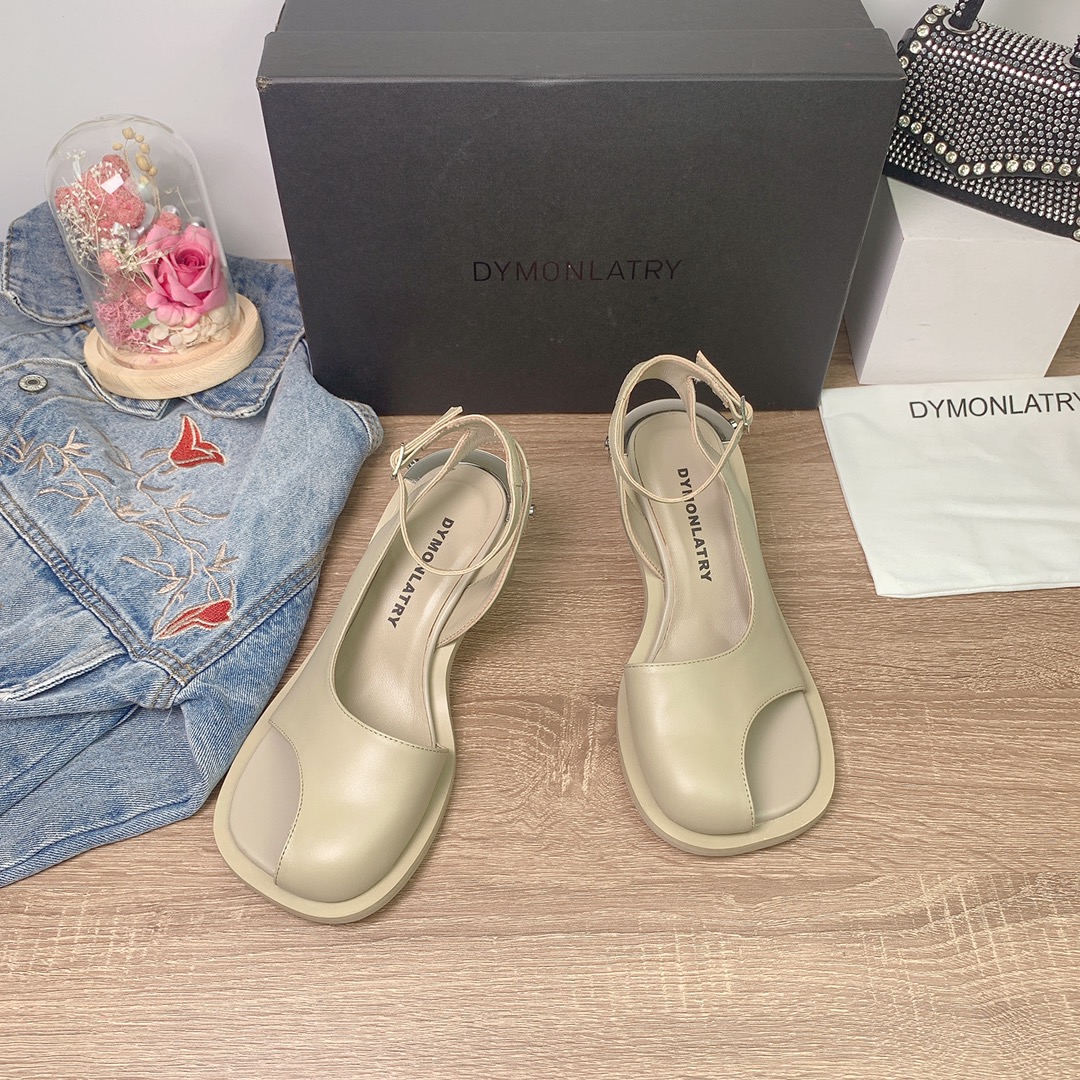 “2022 Spring Summer Metal Patch Sandals by DYMONLATERY: Calf Skin, Sheep Inner, Eco-Friendly Rubber Sole” - 图片 2