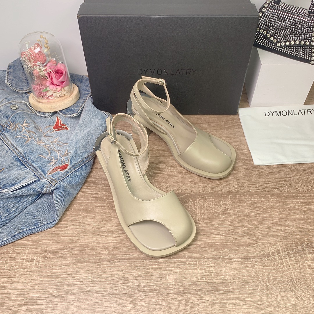 “2022 Spring Summer Metal Patch Sandals by DYMONLATERY: Calf Skin, Sheep Inner, Eco-Friendly Rubber Sole” - 图片 5