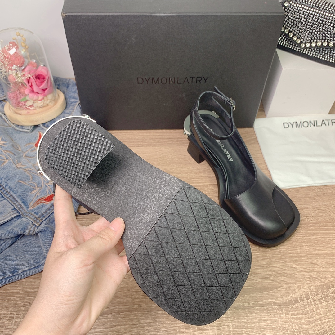 2022 Spring Summer Metal Patch Decorated Sandals by DYMONLATERY: Features, Materials, Price - 图片 9
