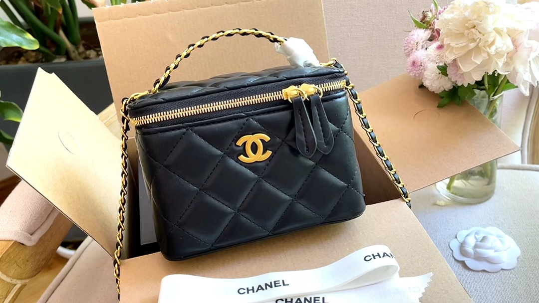 Chanel今年最好看的金属编织手柄盒子包 华丽重工