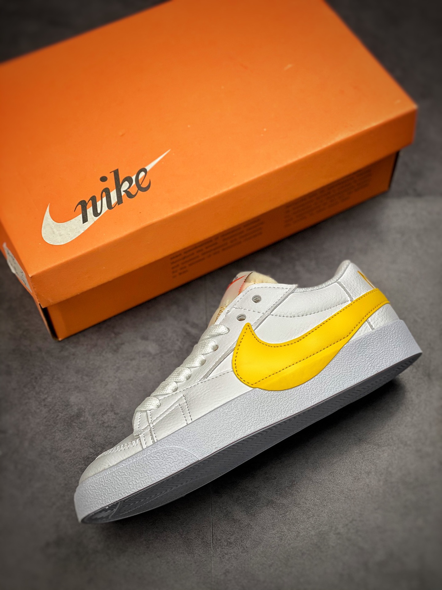 150 Nike Blazer Low’77 Jumbo 白黄 经典百搭低帮开拓者休闲运动板鞋 DV3506-100