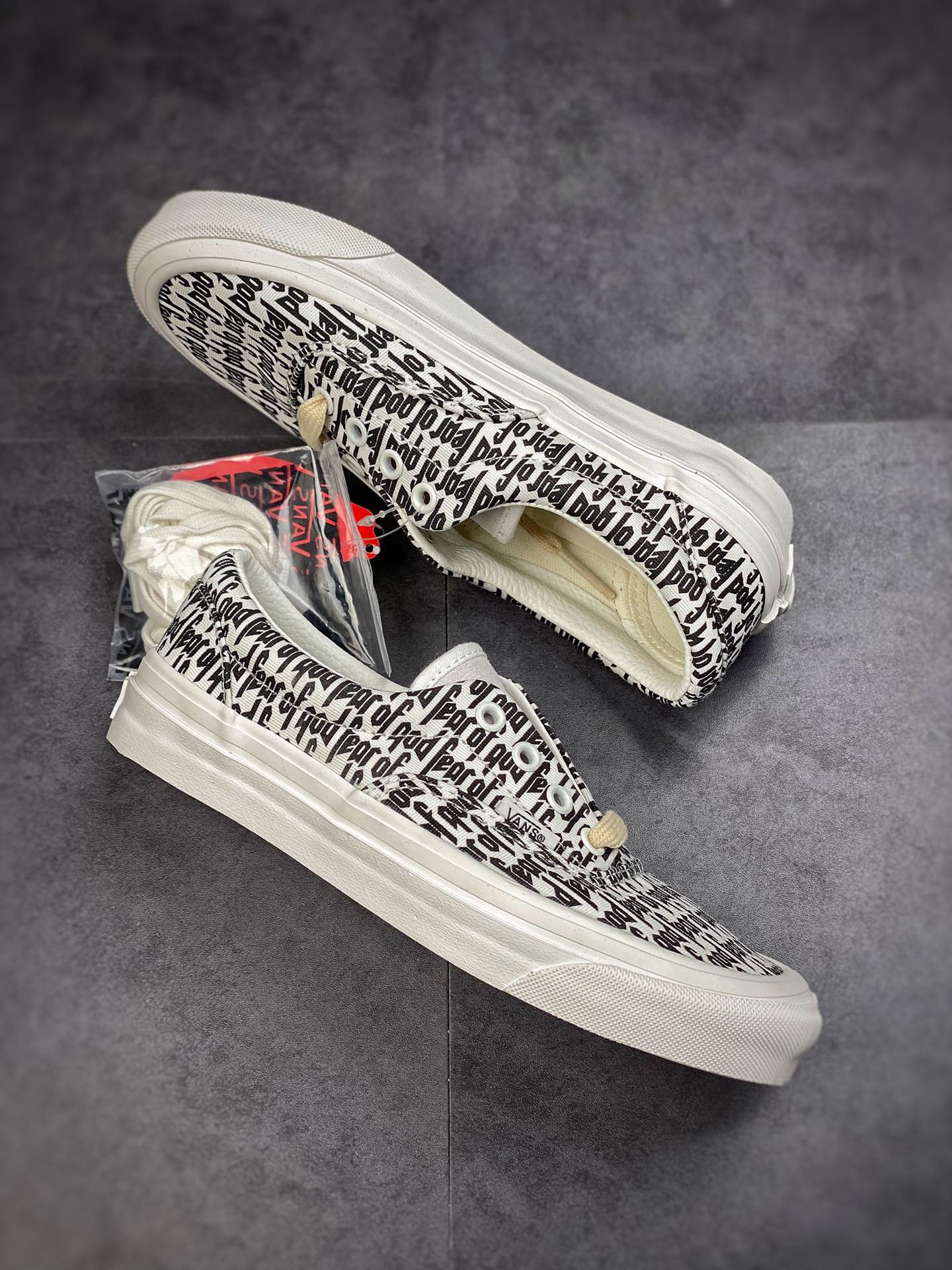 220 万斯/Vans  x Fear Of God Era 95 Reissue 联名低帮滑板鞋/印花