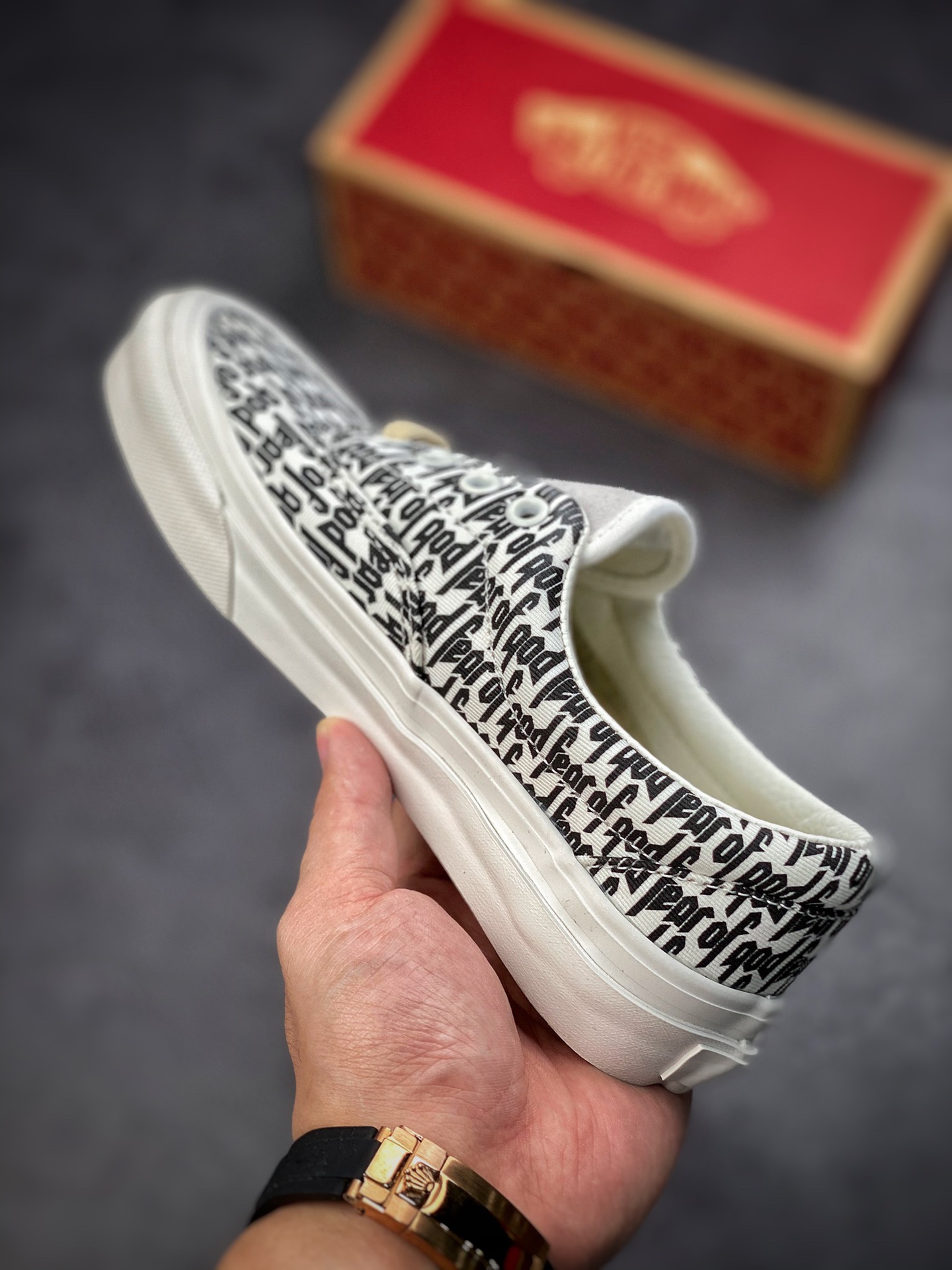 220 万斯/Vans  x Fear Of God Era 95 Reissue 联名低帮滑板鞋/印花