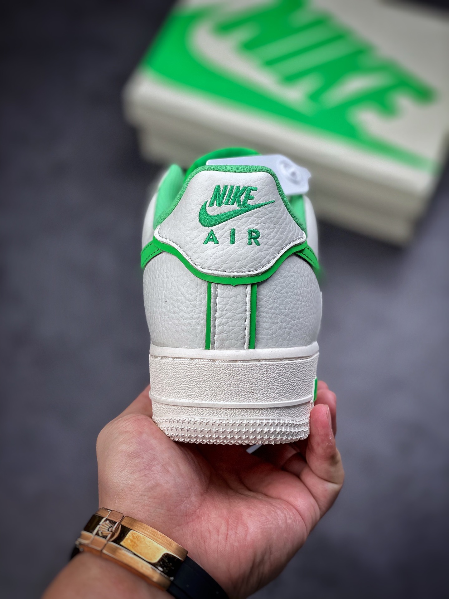 260 Nike Air Force 1 Low 07 米绿炫彩“夜魔侠” UH8958-022