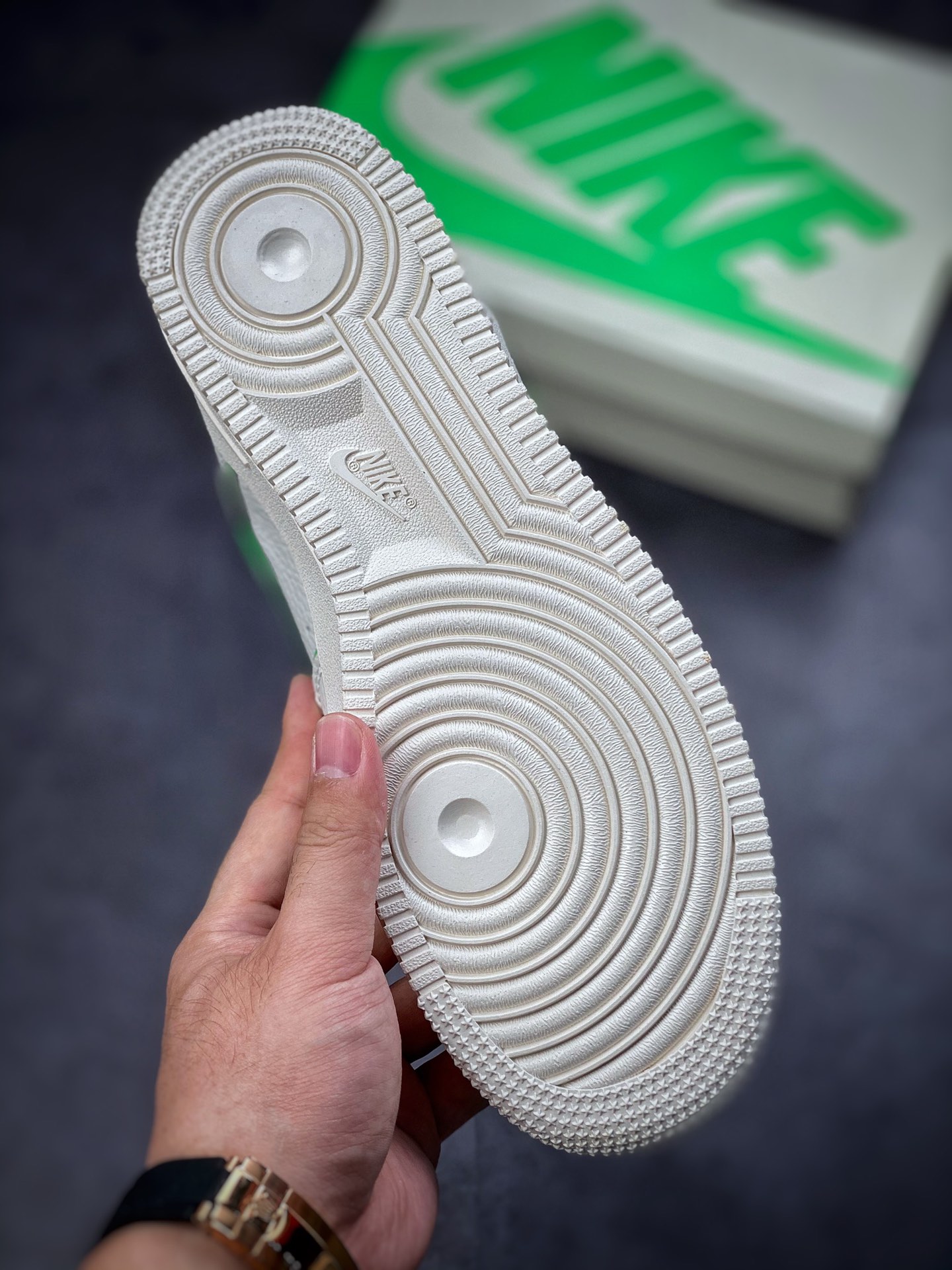 260 Nike Air Force 1 Low 07 米绿炫彩“夜魔侠” UH8958-022