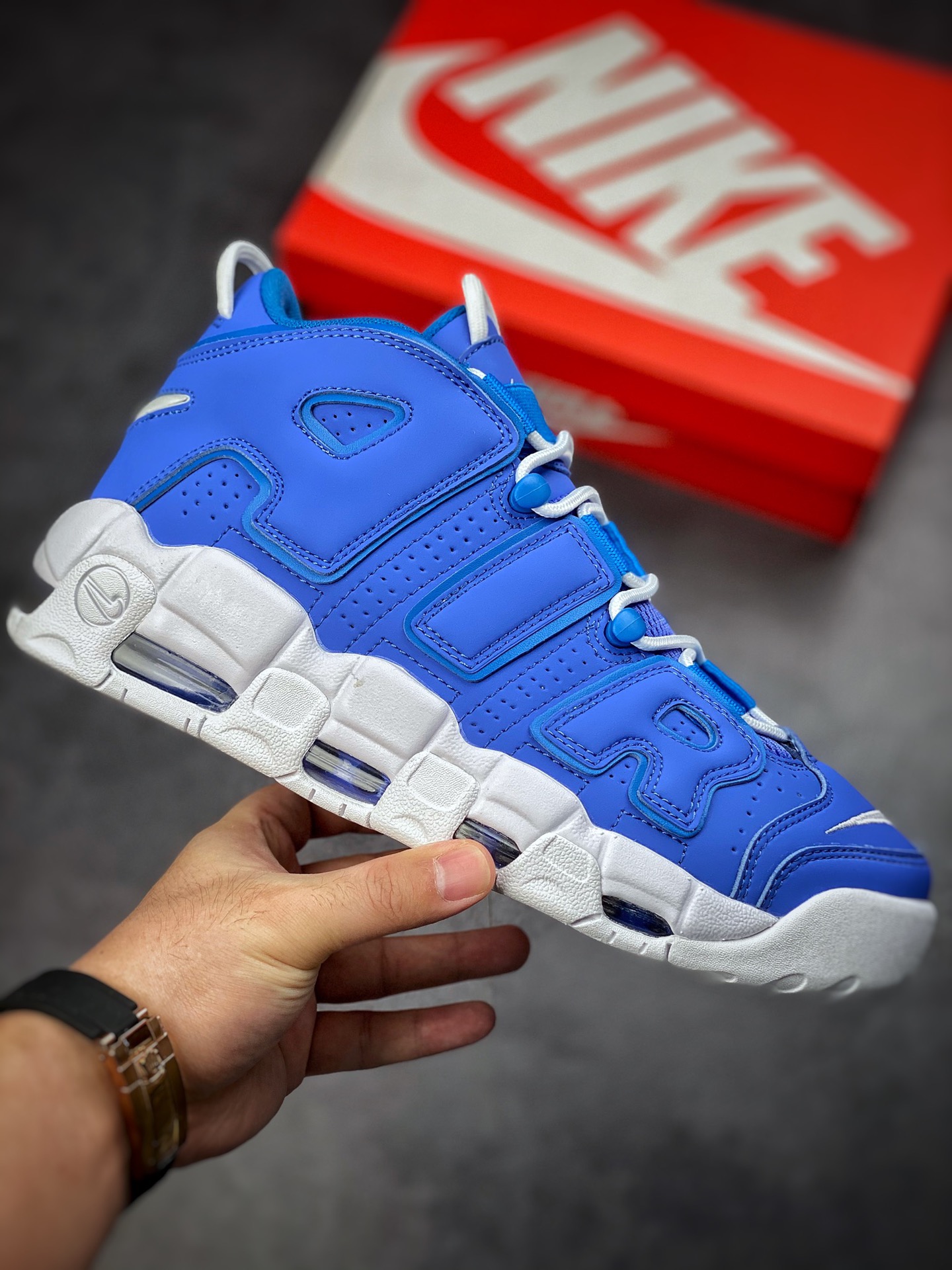 260 Air More Uptempo 北卡蓝 代表着历史最高版本皮蓬 DM1023-400