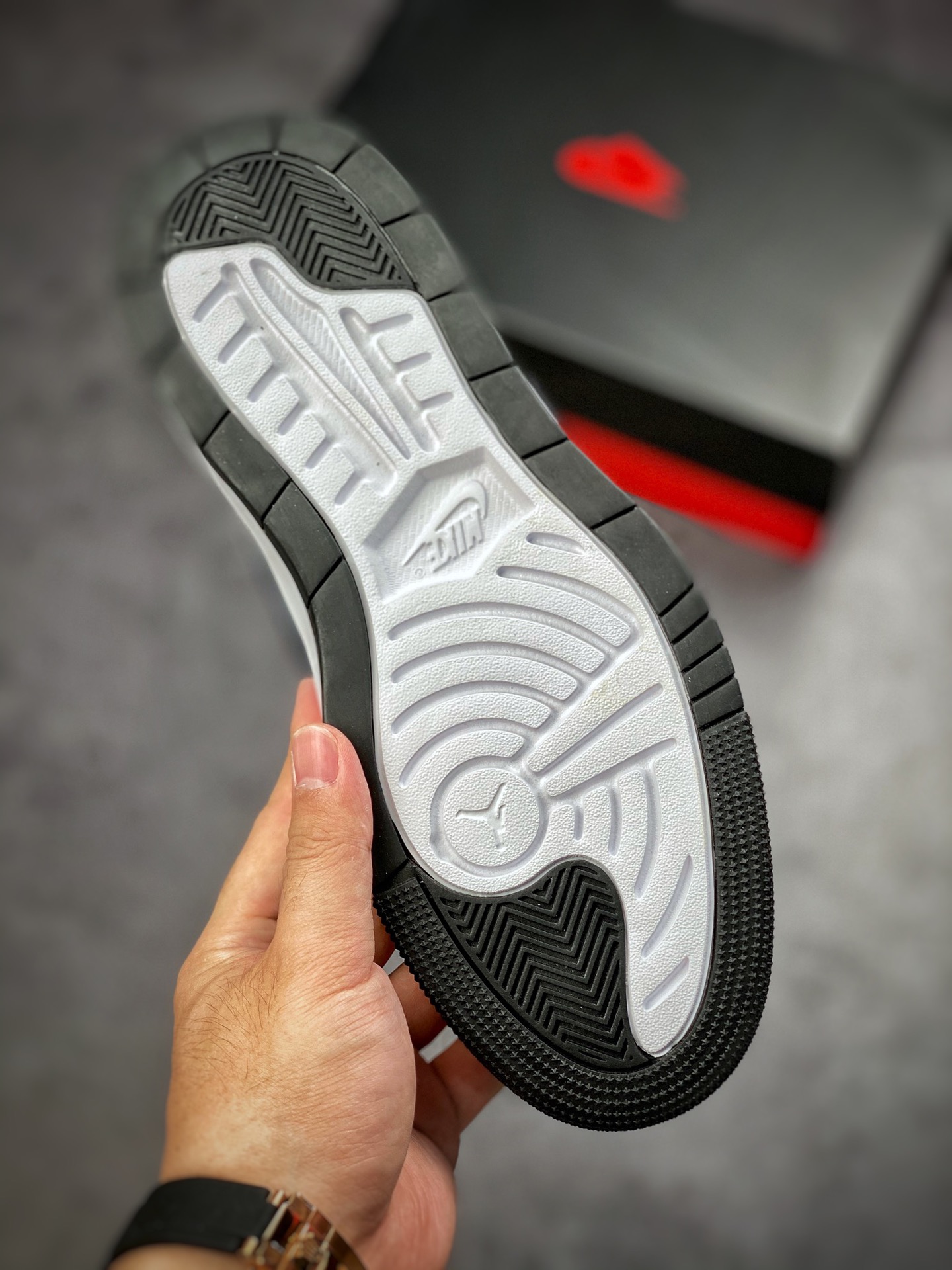 180 # Air Jordan 1 Elevate Low SE 厚底复古篮球鞋DQ8561-001