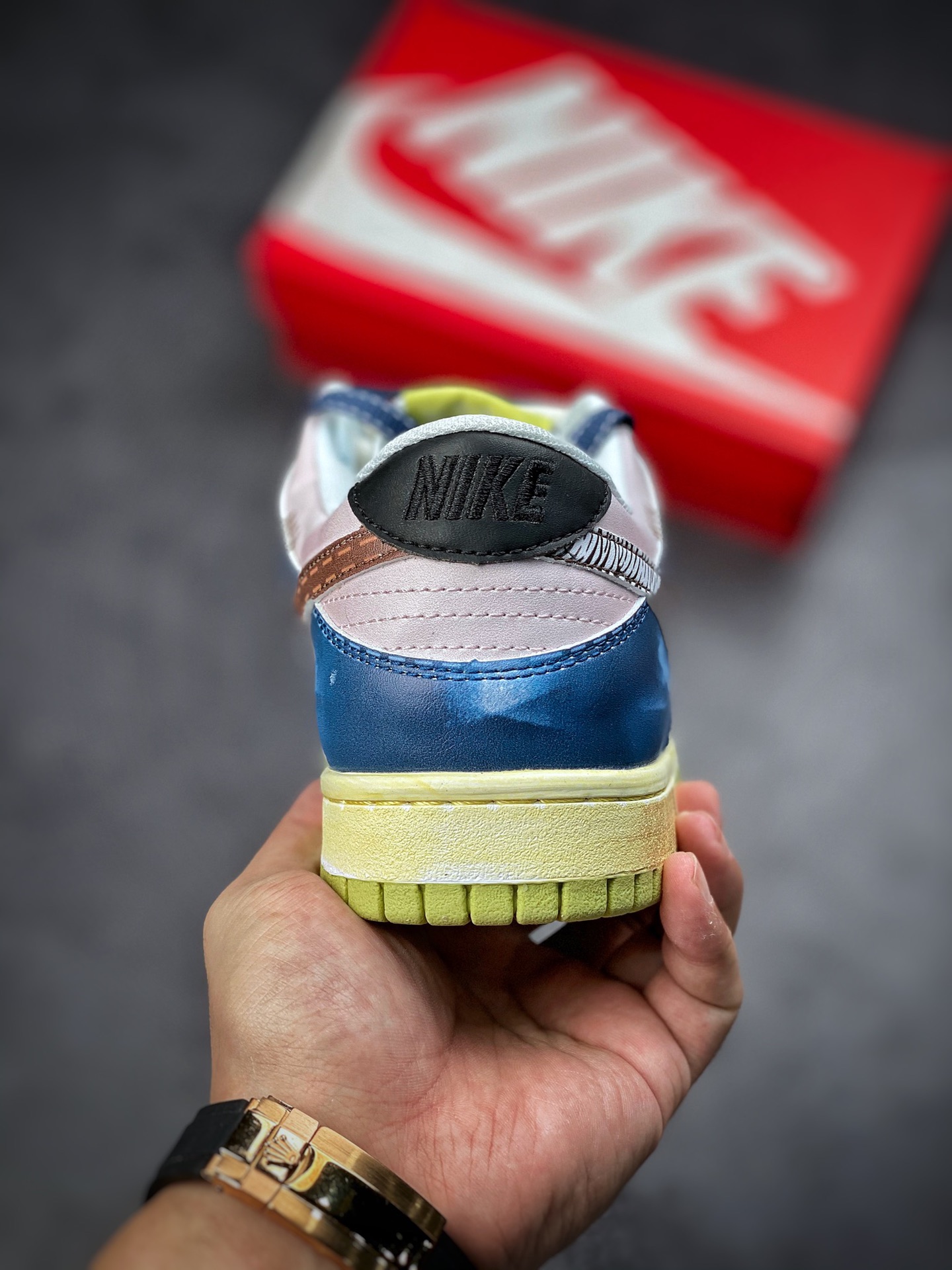 Futura x Nike Dunk Low SB Joint Deconstruction Strap Skateboard Shoes DD1503-600