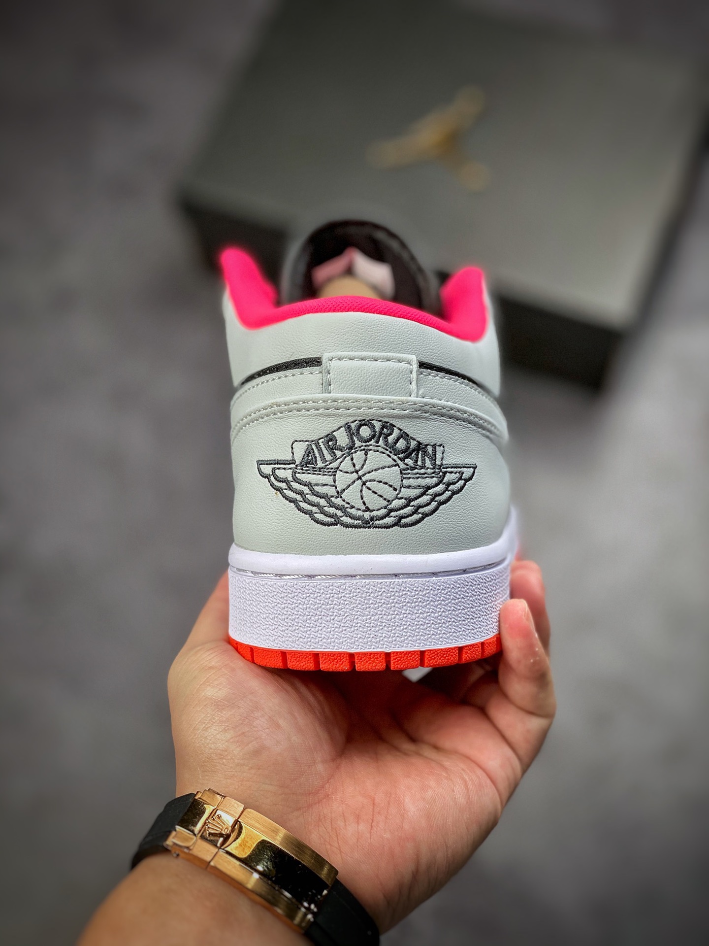 200 Air Jordan 1 Low 黑灰红 AJ1乔1低帮休闲板鞋 553558-022