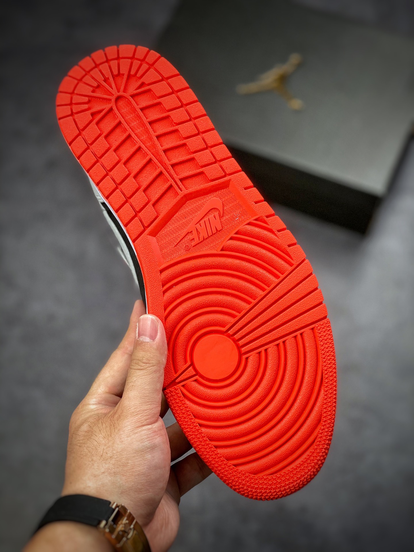 200 Air Jordan 1 Low 黑灰红 AJ1乔1低帮休闲板鞋 553558-022