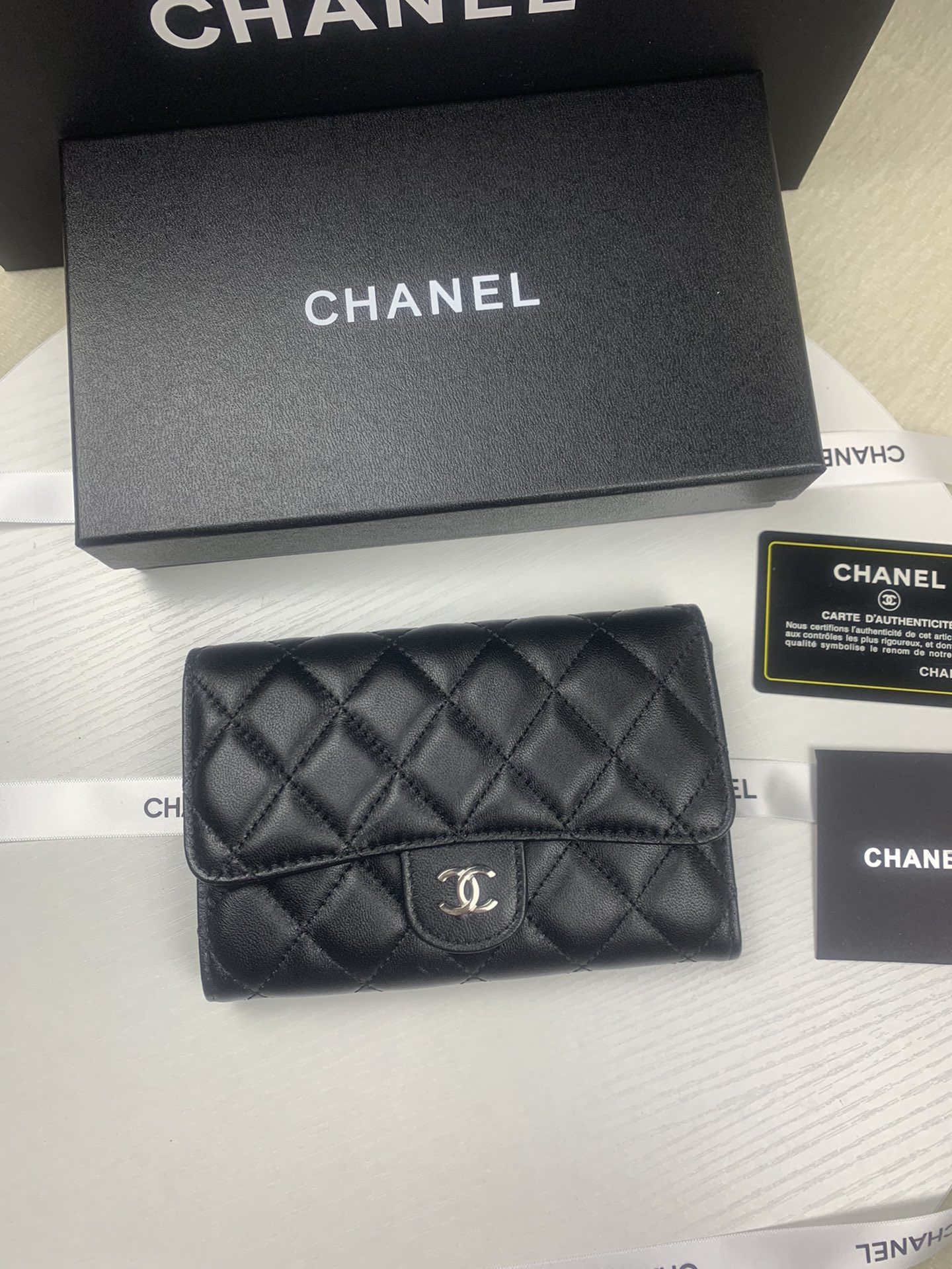 שאנל Chanel Classic Flap Bag ארנק