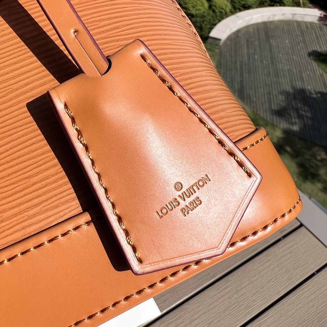 非市场普通货 进口皮料半钢五金 m59217尺寸:23.5×17.5×11.5cmLV海外渠道资源特供贝