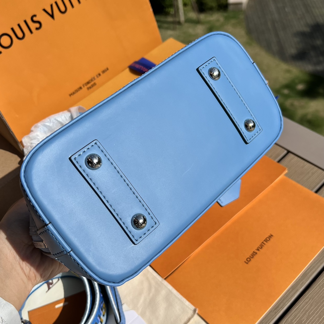 非市场普通货 进口皮料半钢五金 m40302尺寸:23.5×17.5×11.5cmLV海外渠道资源特供贝