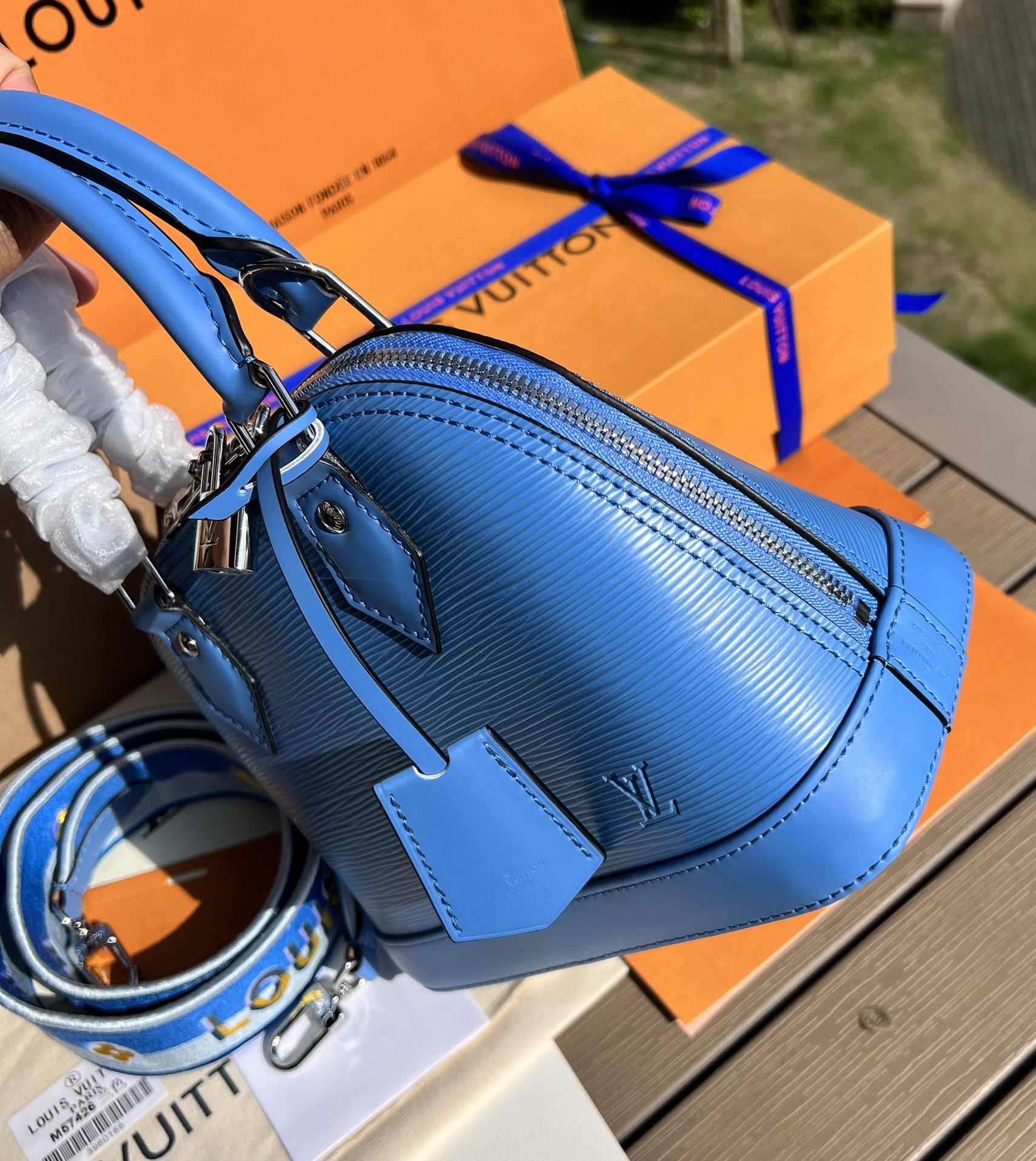 非市场普通货 进口皮料半钢五金 m40302尺寸:23.5×17.5×11.5cmLV海外渠道资源特供贝