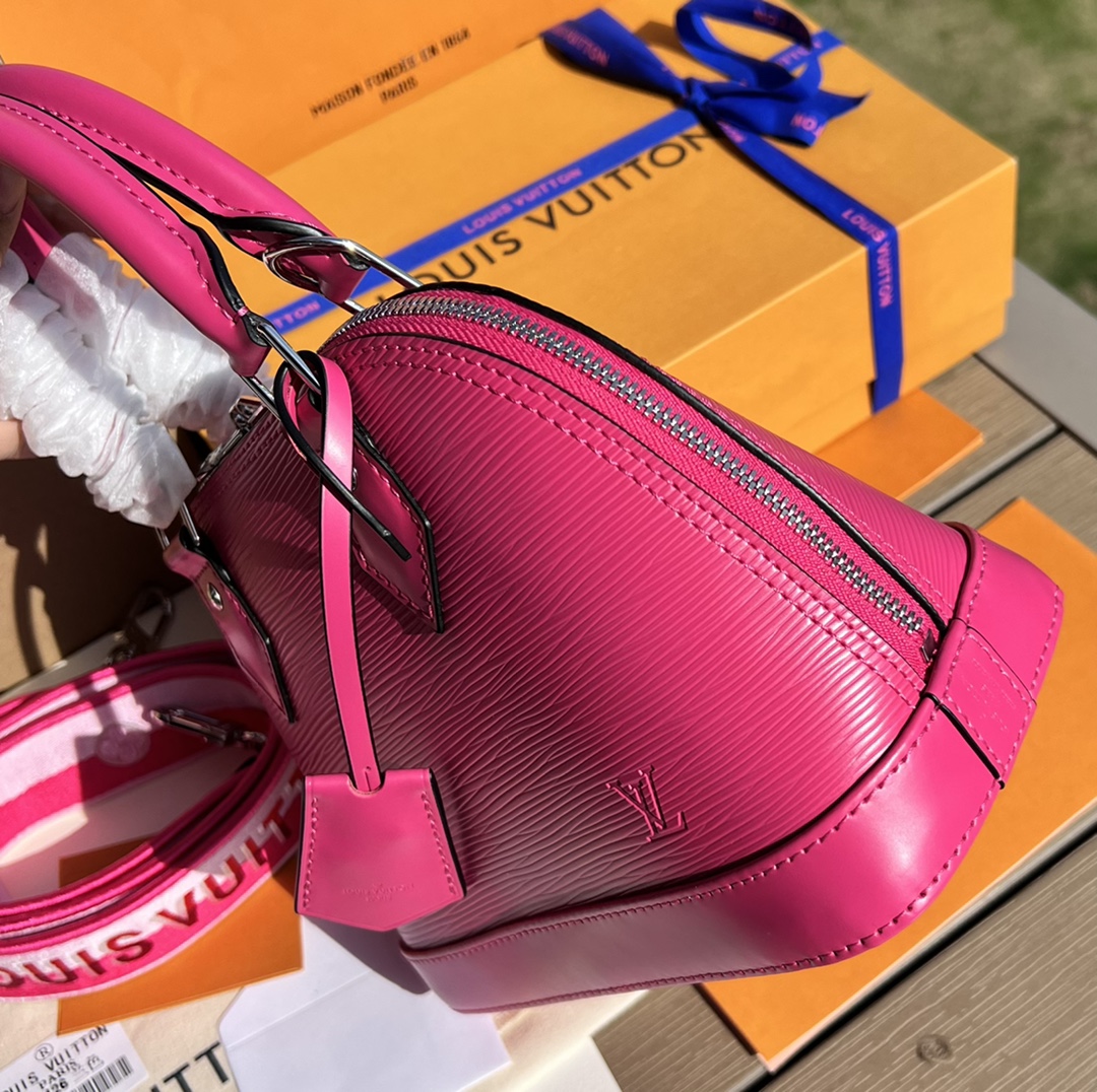 非市场普通货 进口皮料半钢五金 m59271尺寸:23.5×17.5×11.5cmLV海外渠道资源特供贝