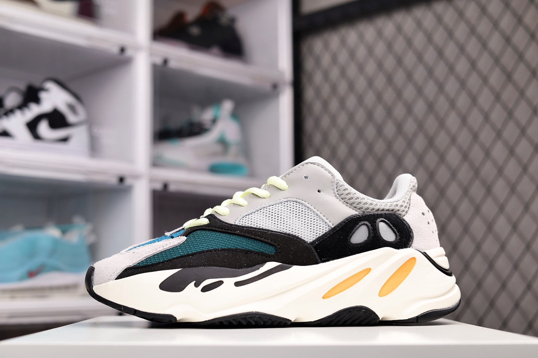 GT纯原 I0 纯原版本 YEEZY BOOST 700 V2 宝藏原厂3D档案数据 原厂纸板 原厂楦头全部原厂数据材料 所有细节与正品对位一致组装工艺精湛 质感细腻