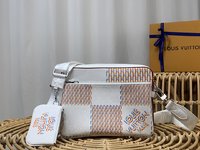 Louis Vuitton Messenger Bags White Cowhide m20665