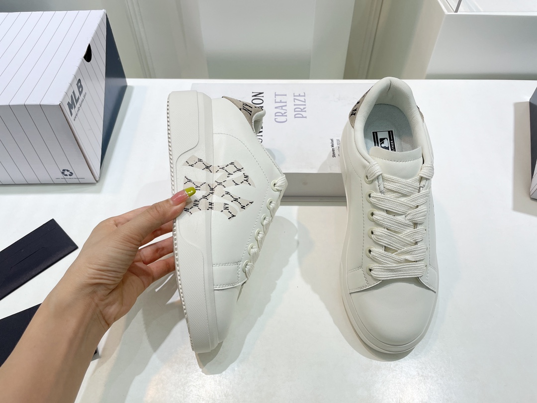 MLB 2022 Spring Collection: Chunky Liner Series with Baseball-Inspired Design - 图片 4