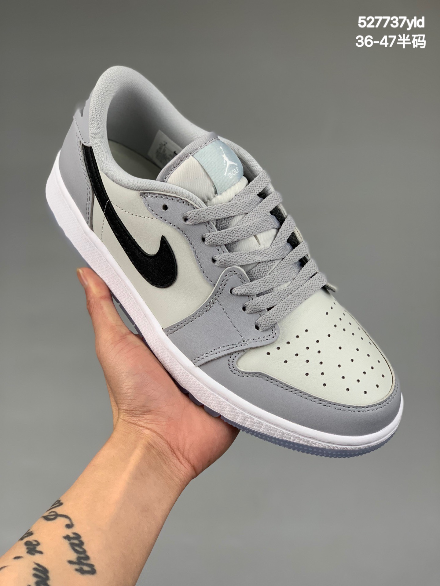 本地
Air Jordan 1 Low Golf 