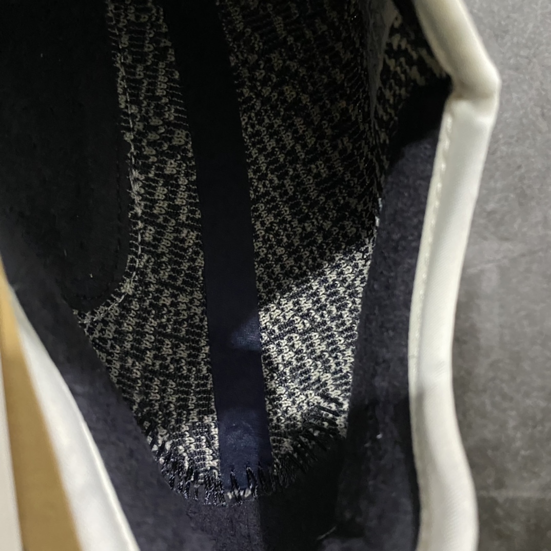 图片[4]-H12版本2022版Yeezy350初代 \”Turtle Dove\” 灰白 AQ4832 原厂再生高弹纱 艺超原厂鞋带 原厂Cost高斯环保线 百宏原厂后拉织带环 德国进口巴斯夫大底 原档案底模数据 区别市面一切版本 均不是一个档次 辰元原厂针织代工 细节还原度极高 大几率过验 尺码 36 36.5 37 38 38.5 39 40 40.5 41 42 42.5 43 44 44.5 45 46 47 48-选品中心