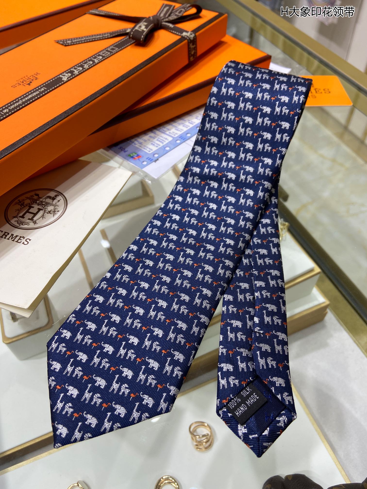 Hermes爱马仕100%顶级斜纹真丝大象印花领带