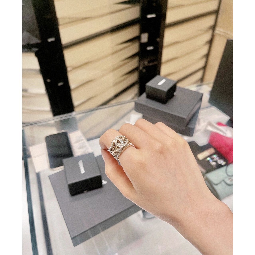 Chanel Zp 白色