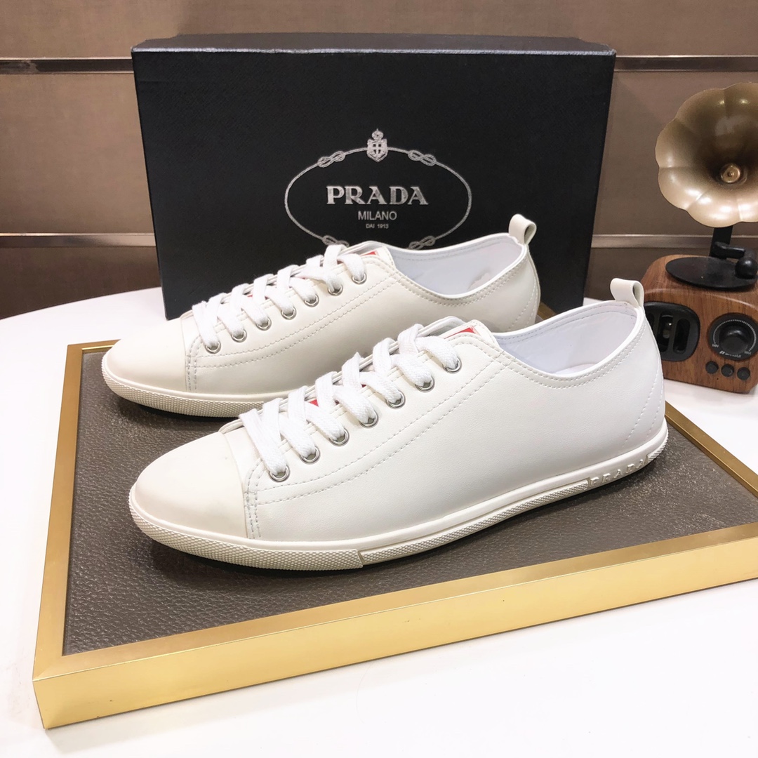 I5 普拉达🔝男鞋高端品牌：官网1：1最新力作：鞋面采用意大利进口头层牛皮🇻🇺➕羊皮内里制作 ，让行走更加便捷舒适，惊世之作 打造时尚个性衬托你的与众不同潮男必备!经典 3色可选数码:38-4545定做不退换