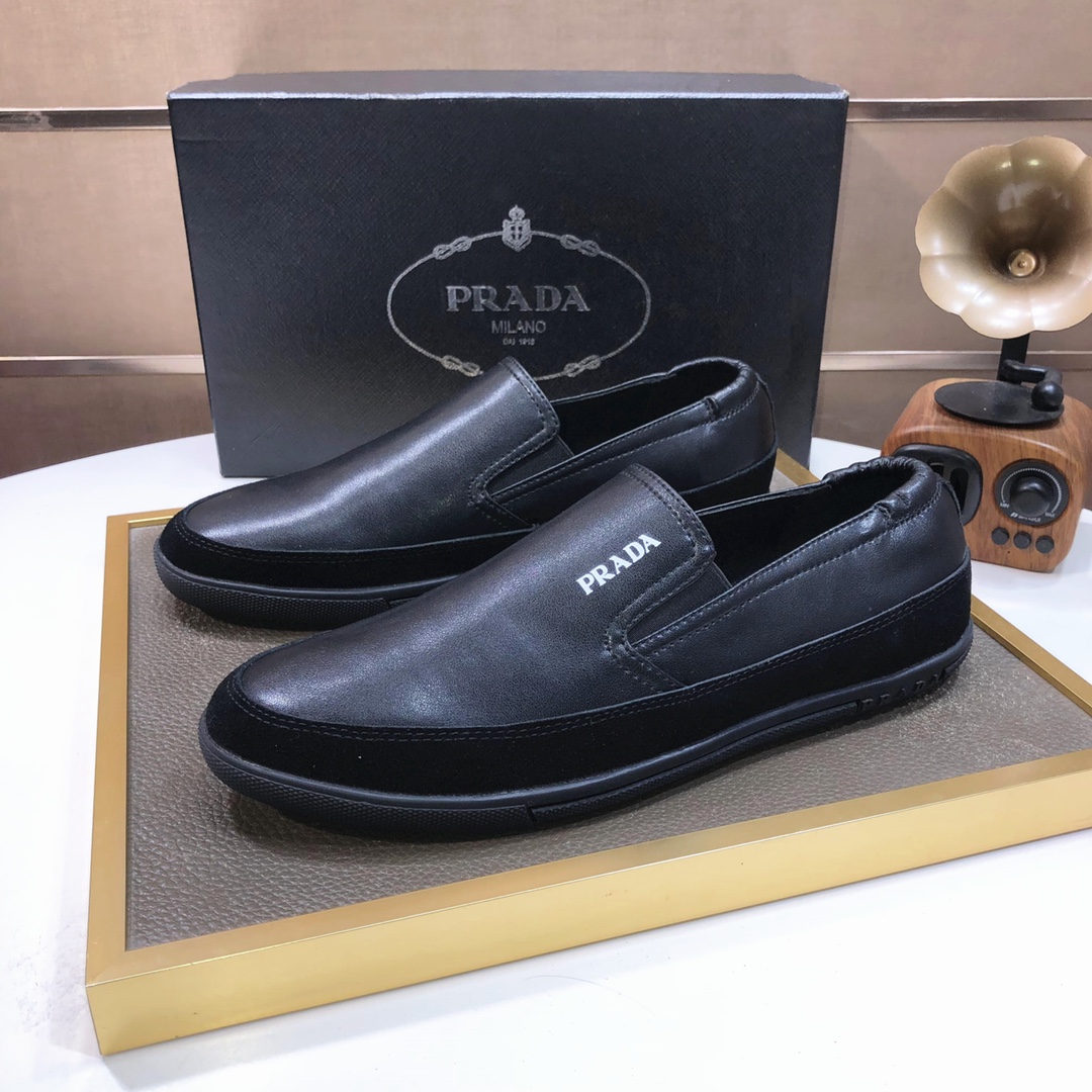 I5 普拉达🔝男鞋高端品牌：官网1：1最新力作：鞋面采用意大利进口头层牛皮🇻🇺➕羊皮内里制作 ，让行走更加便捷舒适，惊世之作 打造时尚个性衬托你的与众不同潮男必备!经典 3色可选数码:38-4545定做不退换