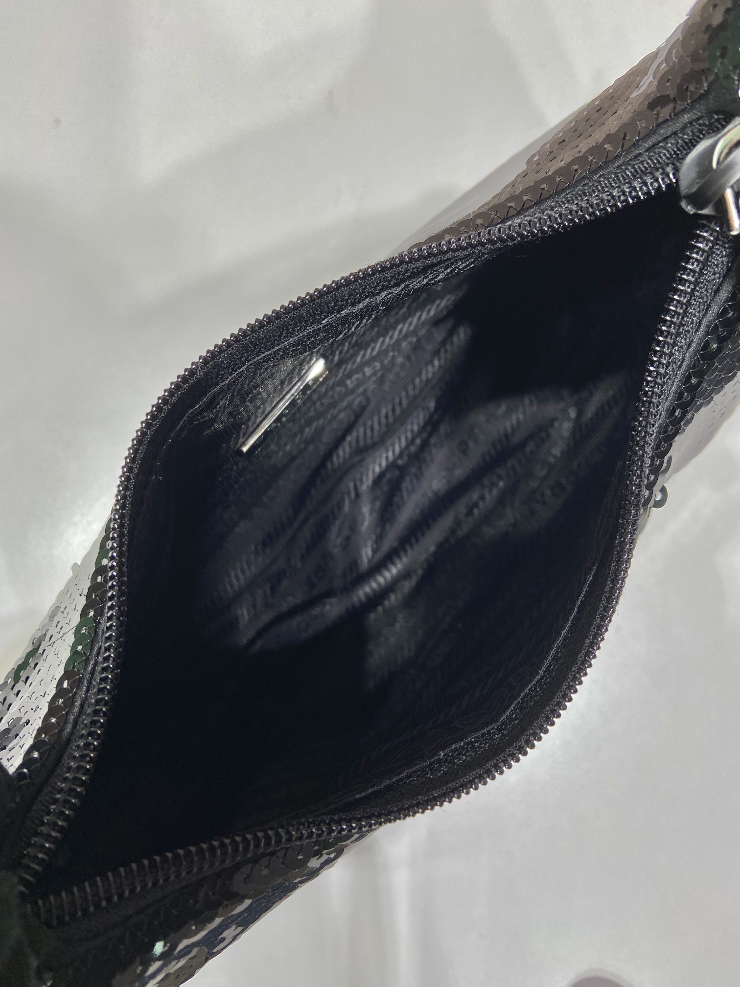 PRADA普拉达刺绣水钻Hobo腋下包1NE515