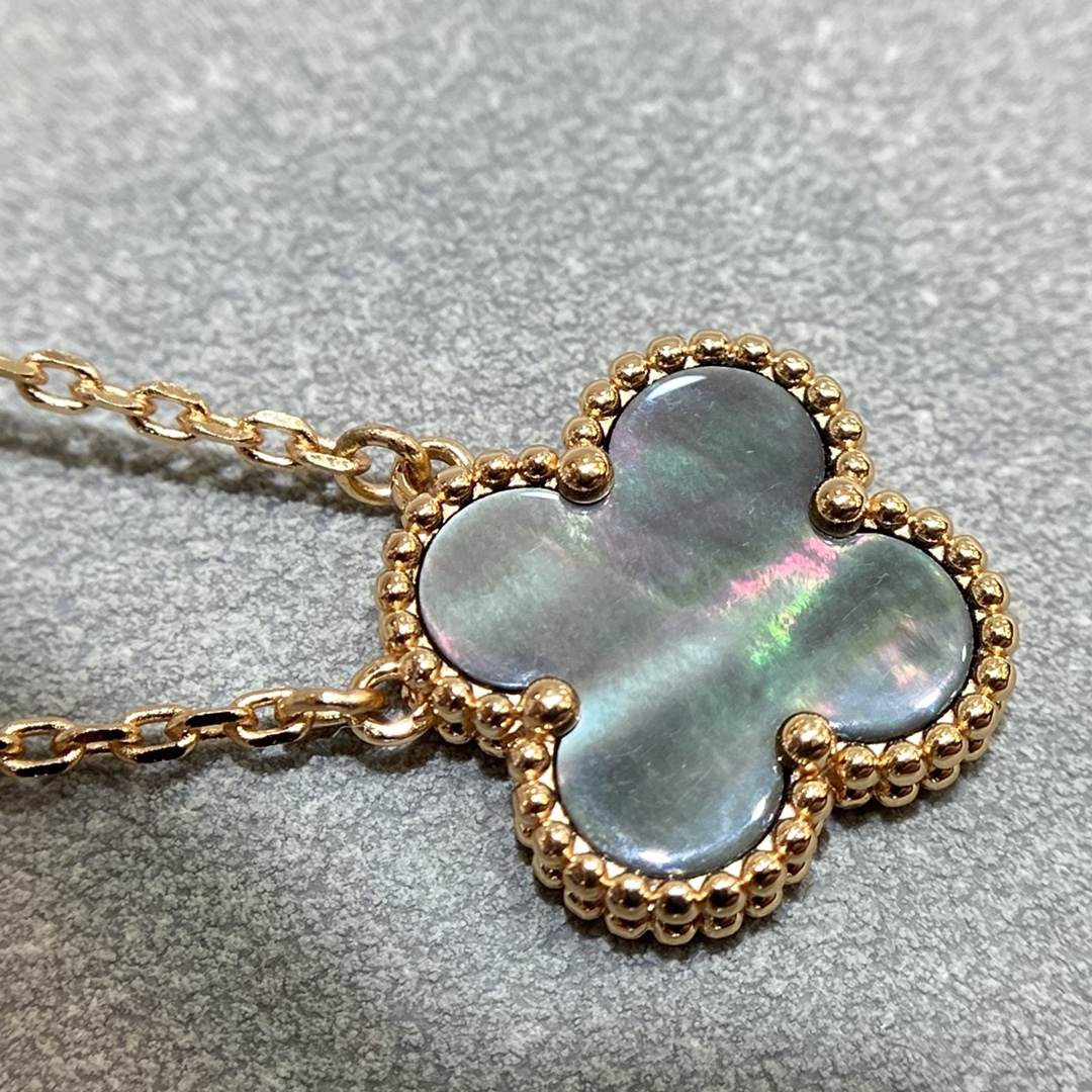 Van Cleef & Arpels vca 四叶草