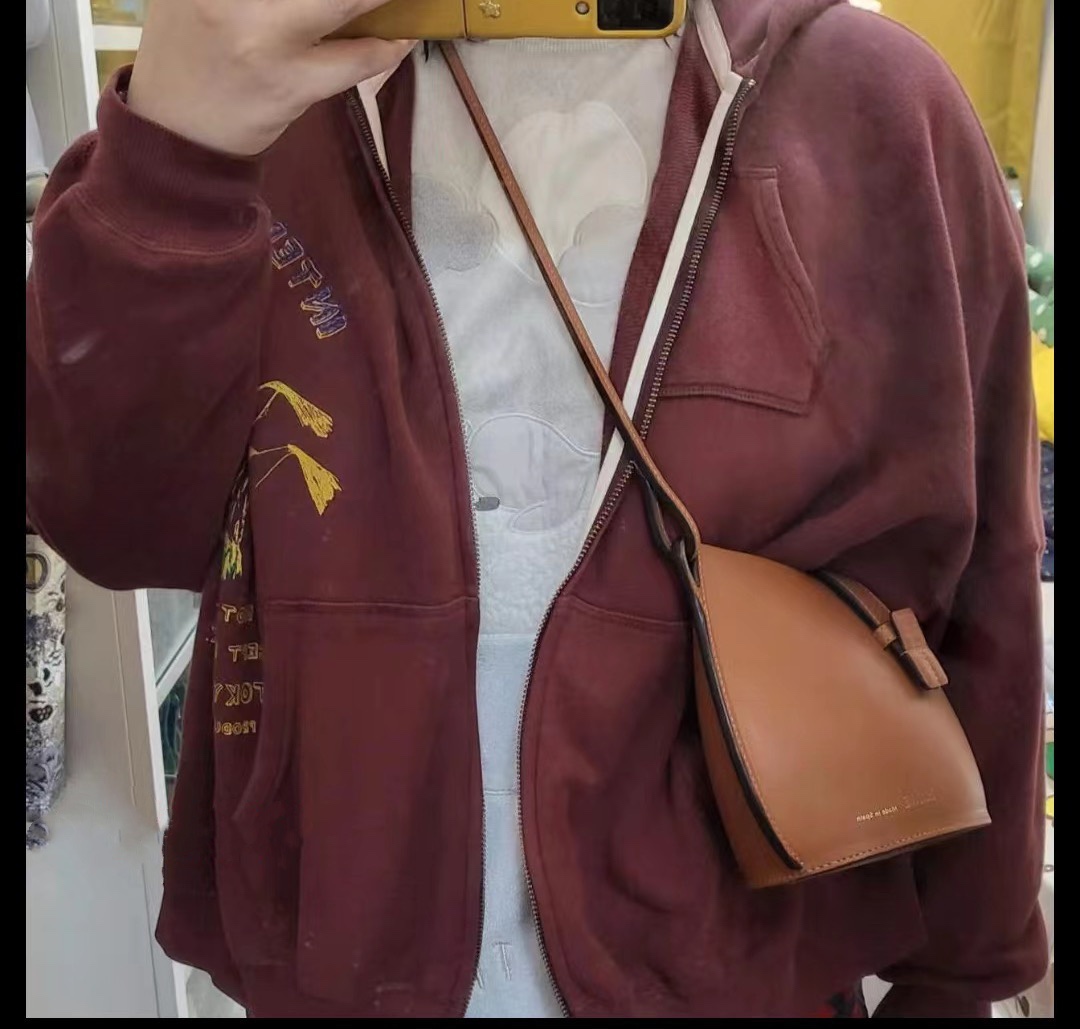 LOEWE罗意威 Moulded Bucket Bag 0677棕色