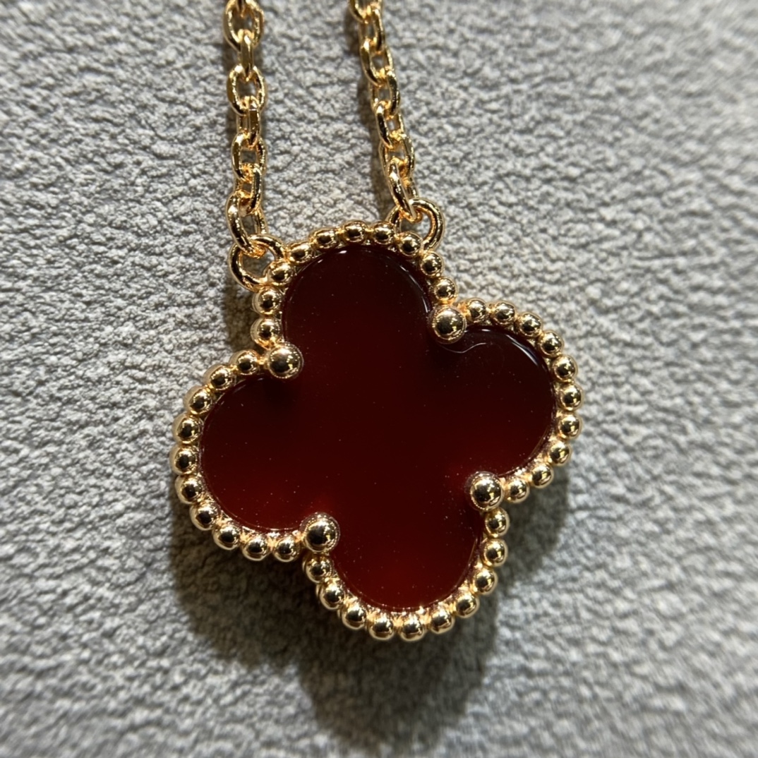 Van Cleef & Arpels vca 四叶草