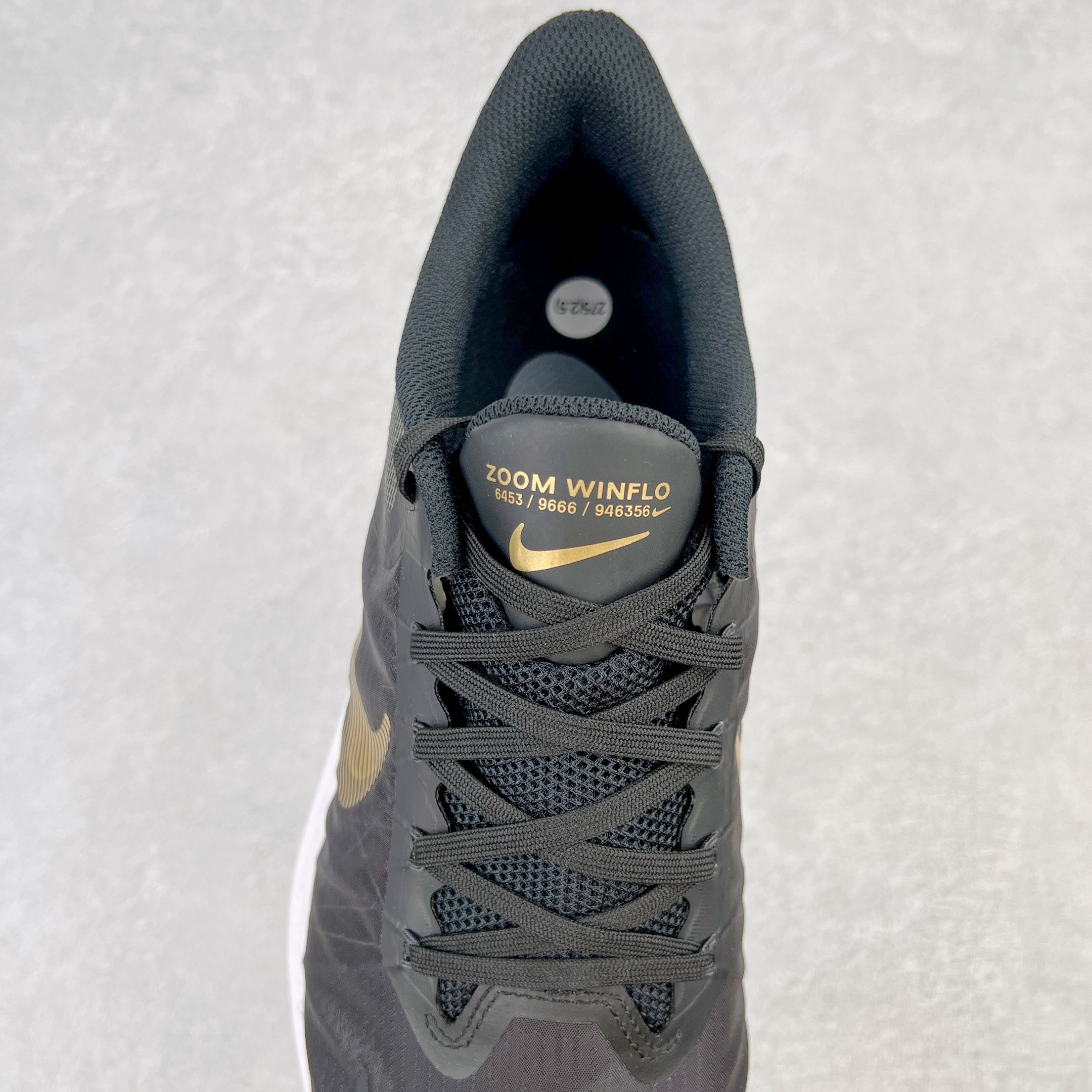 图片[5]-＃TG纯原 NK Air Zoom Winflo V8 登月网面透气专业跑步鞋 CW3419-009 原档案数据原厂网纱 正确高频花纹 前后掌内置Zoom Air气垫 原装MD大底 脚感完美还原 原盒原配 QC检验、钢印 俱全 原底科技 同步原版 脚感堪比Boost 实拍调校N版已经零色差零失真 百分百还原实物色彩所见即所得 不存在货不对板色差等低级问题 选购参考实物拍摄 不混卖不参货 只用心做好货严格选品 承诺混一赔十 尺码：36 36.5 37.5 38 38.5 39 40 40.5 41 42 42.5 43 44 44.5 45-选品中心