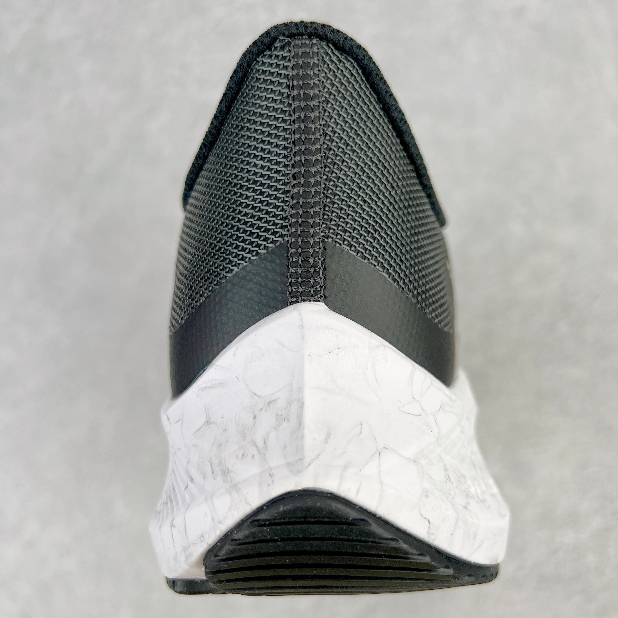 图片[8]-＃TG纯原 NK Air Zoom Winflo V8 登月网面透气专业跑步鞋 CW3419-009 原档案数据原厂网纱 正确高频花纹 前后掌内置Zoom Air气垫 原装MD大底 脚感完美还原 原盒原配 QC检验、钢印 俱全 原底科技 同步原版 脚感堪比Boost 实拍调校N版已经零色差零失真 百分百还原实物色彩所见即所得 不存在货不对板色差等低级问题 选购参考实物拍摄 不混卖不参货 只用心做好货严格选品 承诺混一赔十 尺码：36 36.5 37.5 38 38.5 39 40 40.5 41 42 42.5 43 44 44.5 45-选品中心