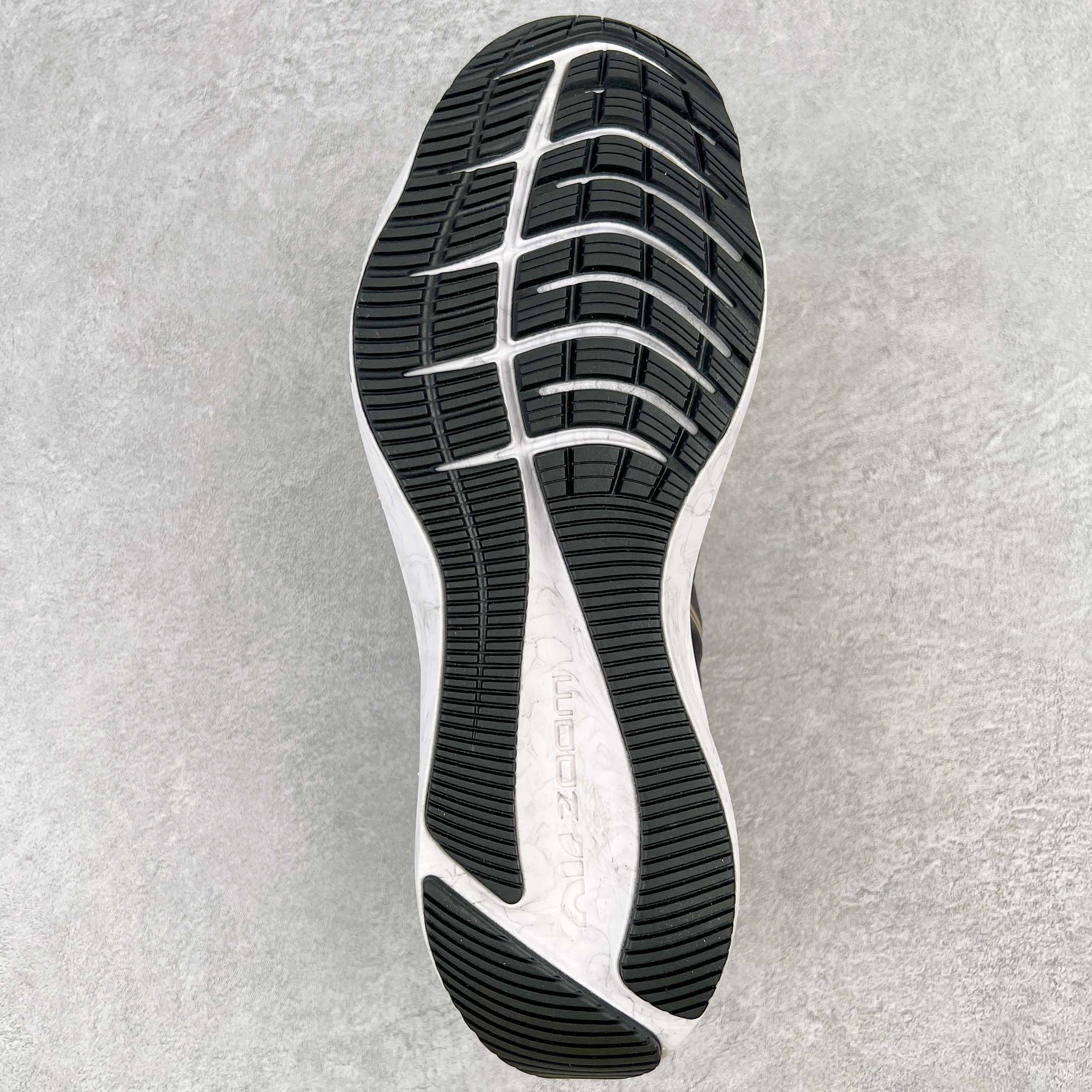 图片[9]-＃TG纯原 NK Air Zoom Winflo V8 登月网面透气专业跑步鞋 CW3419-009 原档案数据原厂网纱 正确高频花纹 前后掌内置Zoom Air气垫 原装MD大底 脚感完美还原 原盒原配 QC检验、钢印 俱全 原底科技 同步原版 脚感堪比Boost 实拍调校N版已经零色差零失真 百分百还原实物色彩所见即所得 不存在货不对板色差等低级问题 选购参考实物拍摄 不混卖不参货 只用心做好货严格选品 承诺混一赔十 尺码：36 36.5 37.5 38 38.5 39 40 40.5 41 42 42.5 43 44 44.5 45-选品中心