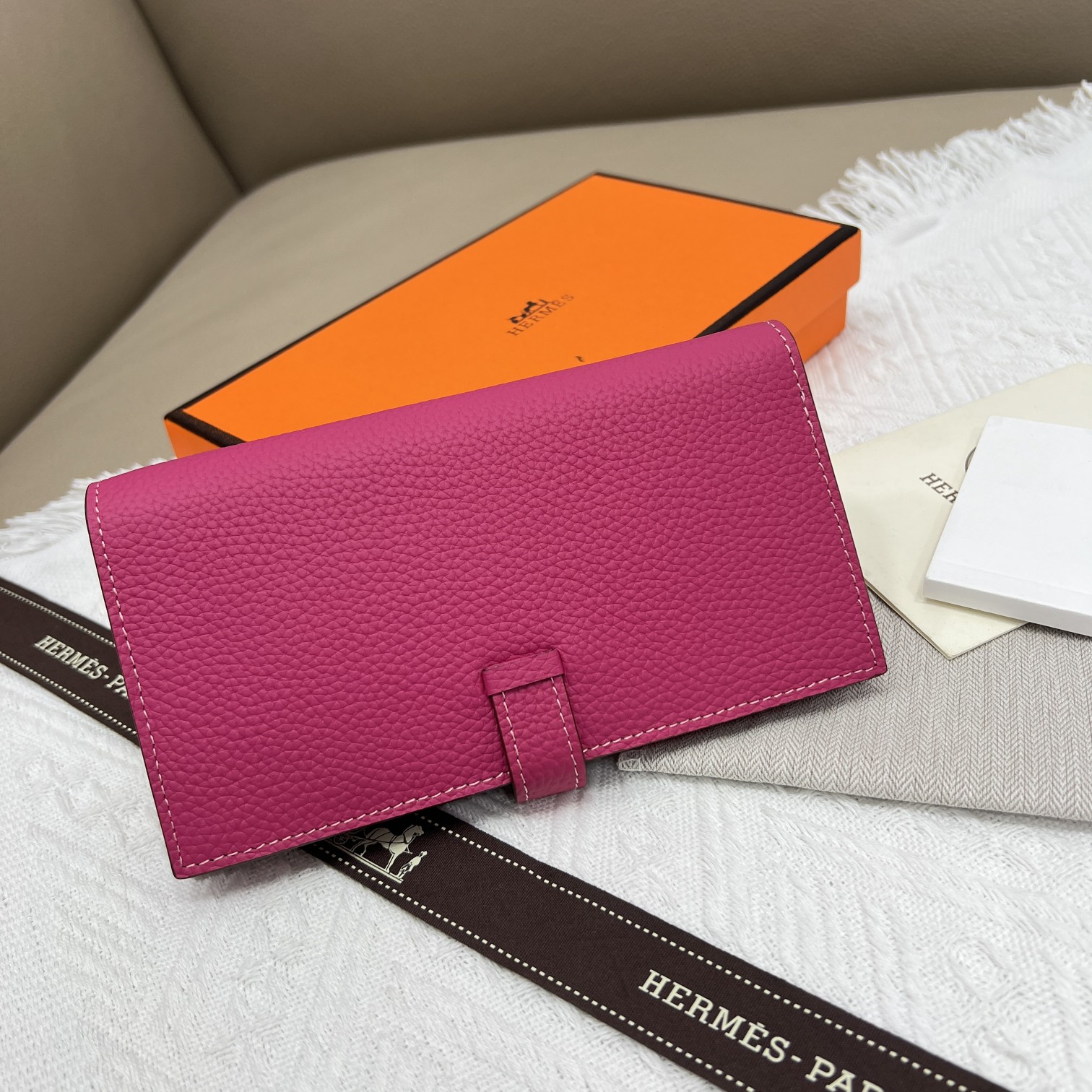 Hermes Women's Vertical Wallet Togo Leather with Internal Zipper Pocket 3 a1653761638344 7043
