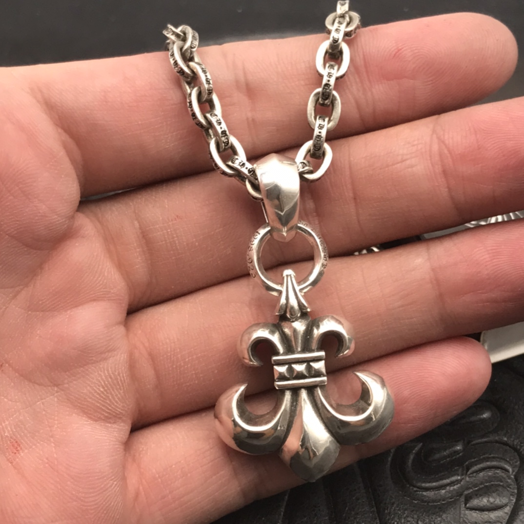 Chrome Hearts 高版本克罗心大号双环童军花吊坠配字母链，尺寸50-70，可搭配其他项链