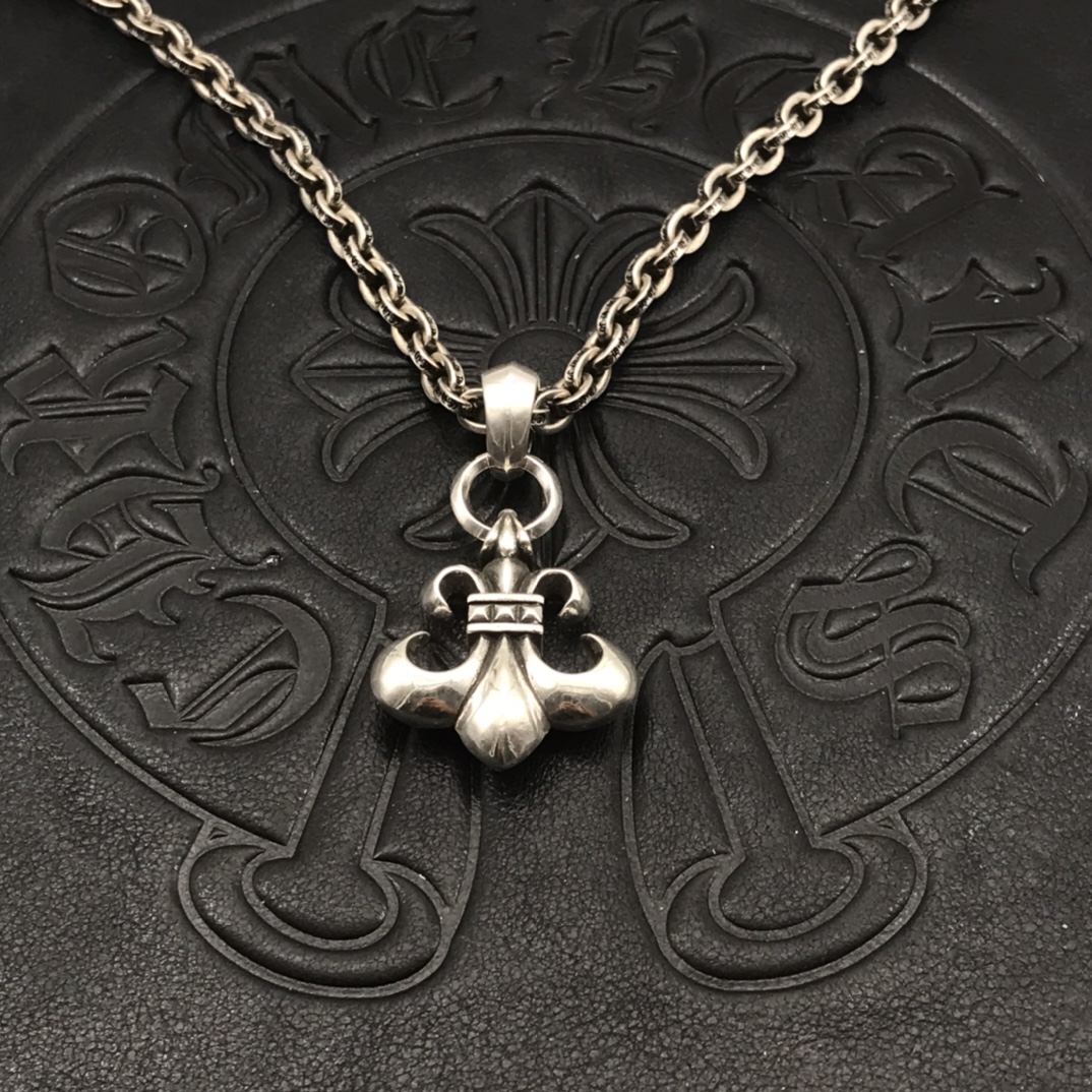 Chrome Hearts 高版本克罗心大号双环童军花吊坠配字母链，尺寸50-70，可搭配其他项链