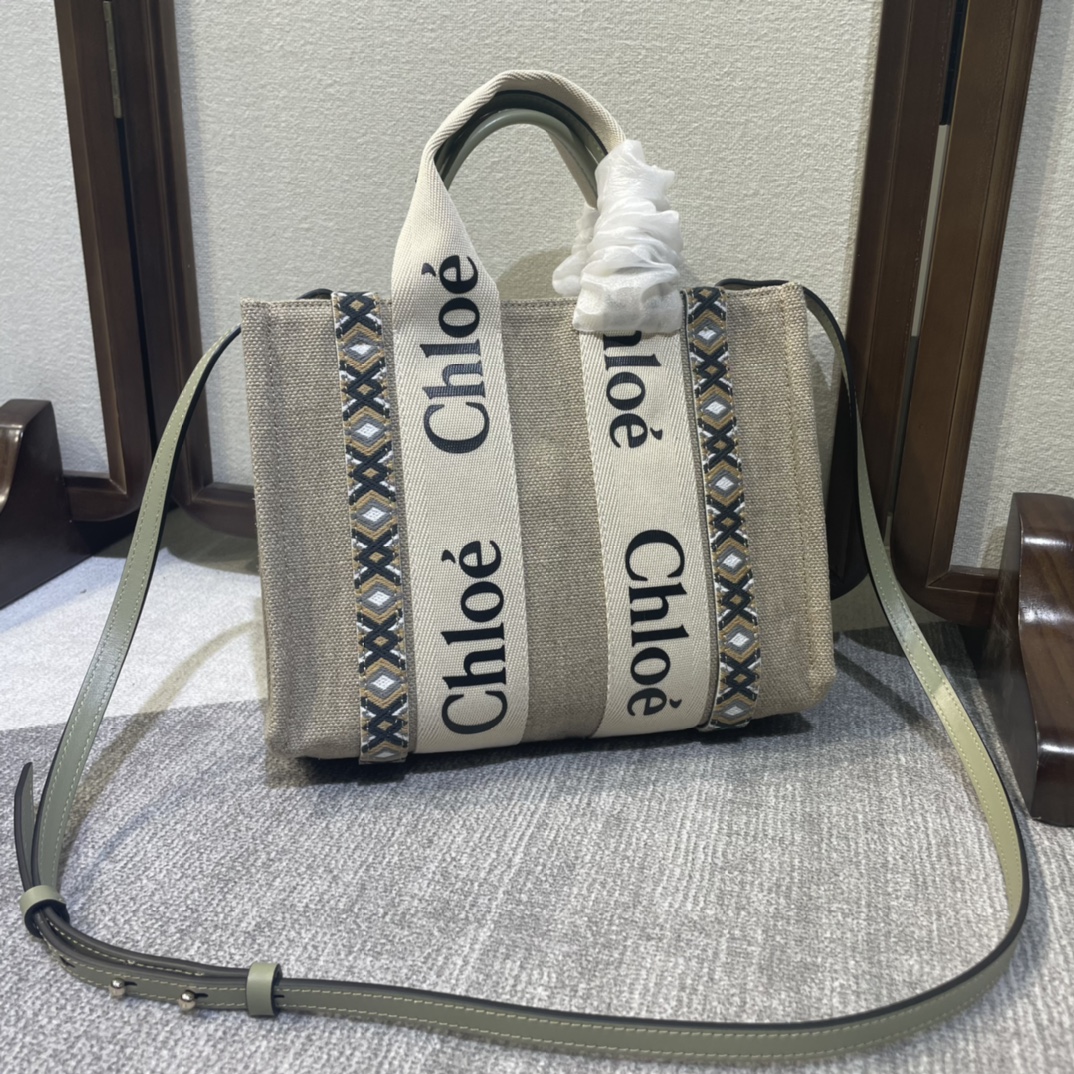 Chloe Tote Bags Embroidery Calfskin Cowhide Linen Spring/Summer Collection Woody