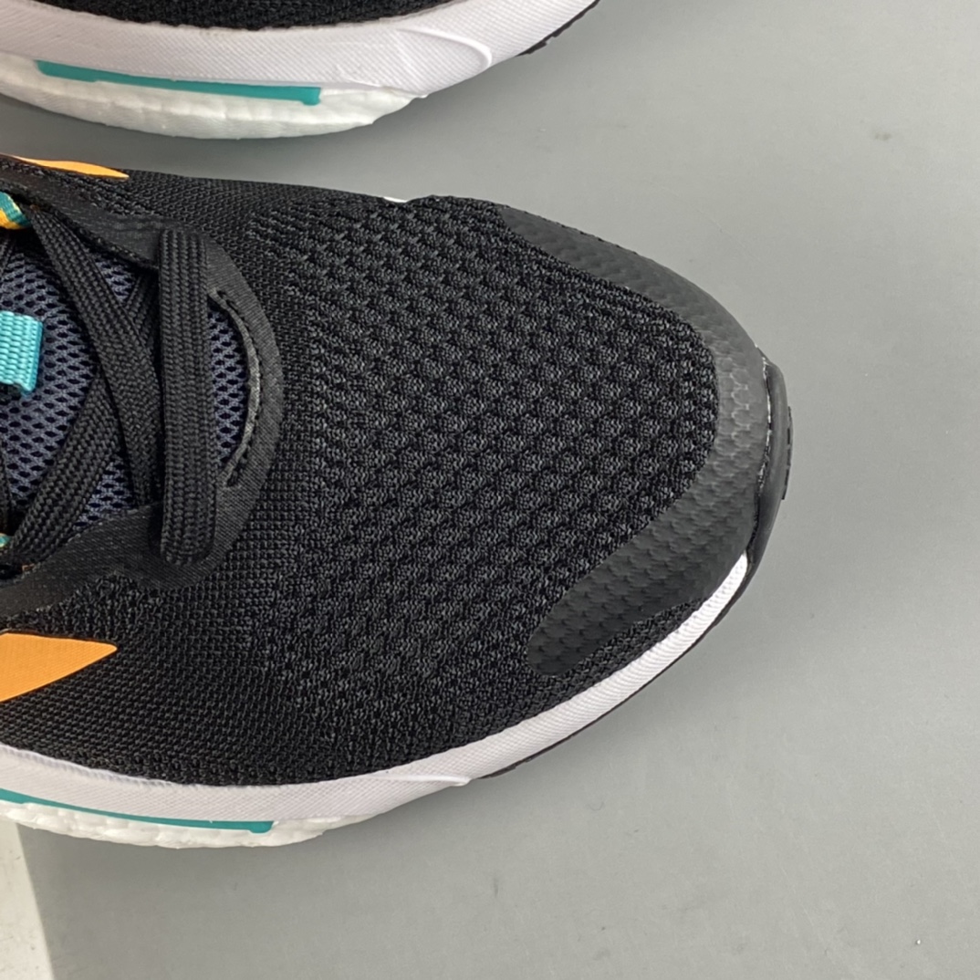 P180 Adidas Solar Glide 5  阿迪随心畅跑系列透气缓震爆米花跑鞋 GX5469