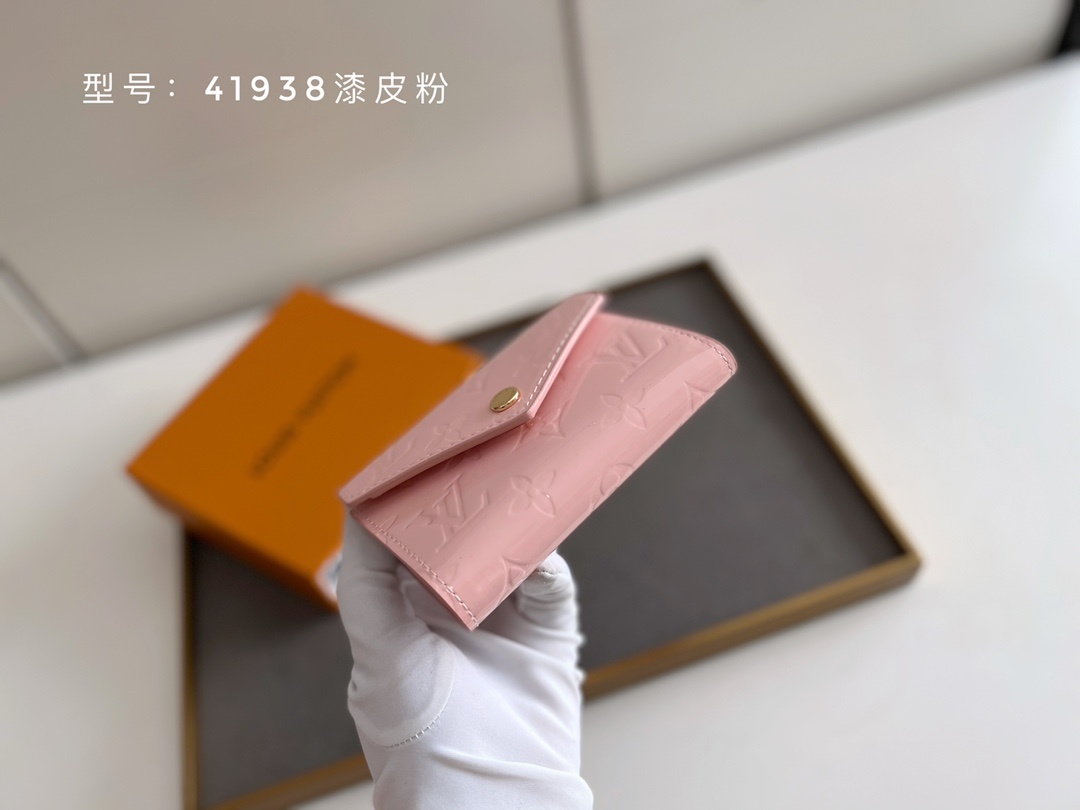 顶级原版💎 漆皮光面压花# 风格柔美款小巧,此款钱夹外部采用精心压纹Monogram Empreinte
