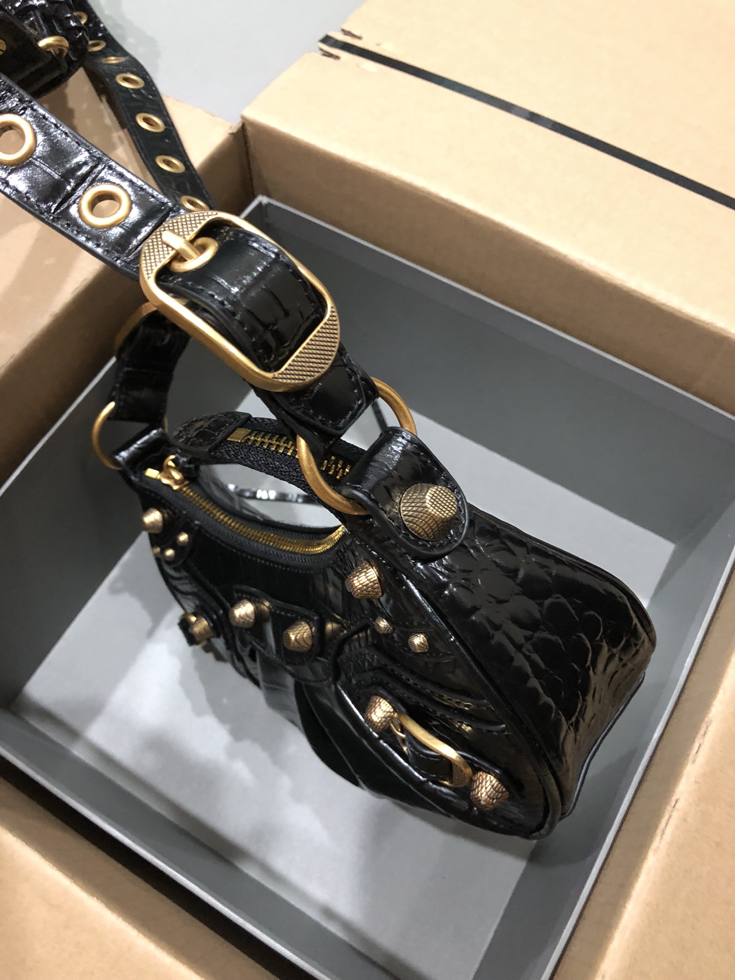 Balenciaga Style Black Leather Card Holder Lookbook Reference image 2