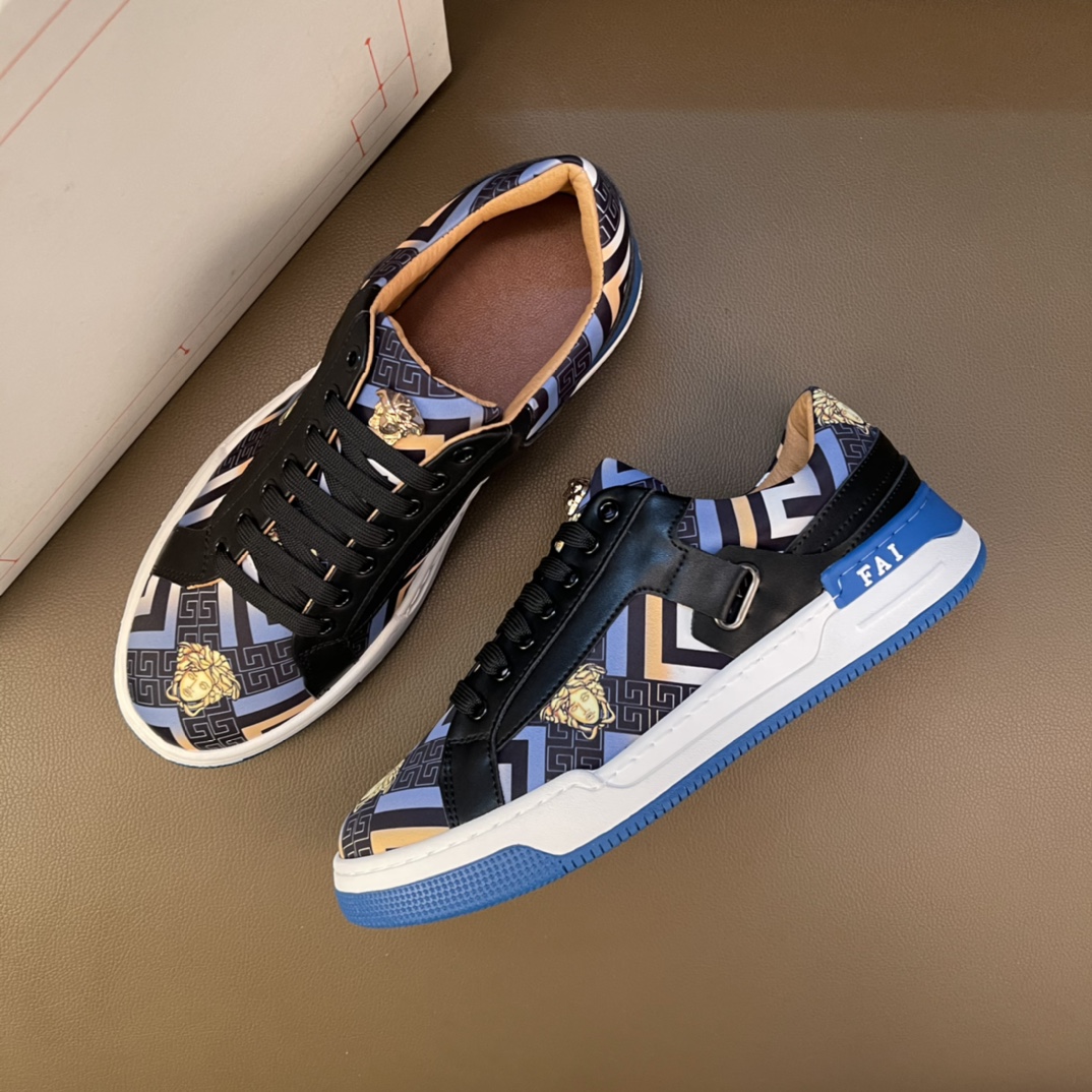 I0  高品质欧美大师设计简洁高档大气，专柜品质值得信赖，面料进口顶级牛皮 。😍 牛皮内里🐑 做工精细，专柜原版大底，上脚舒适百搭，潮男乐福专属定制，小 麦昆 Alexander McQueen  适合司机户外行车🚗 休闲鞋系列之首 男鞋