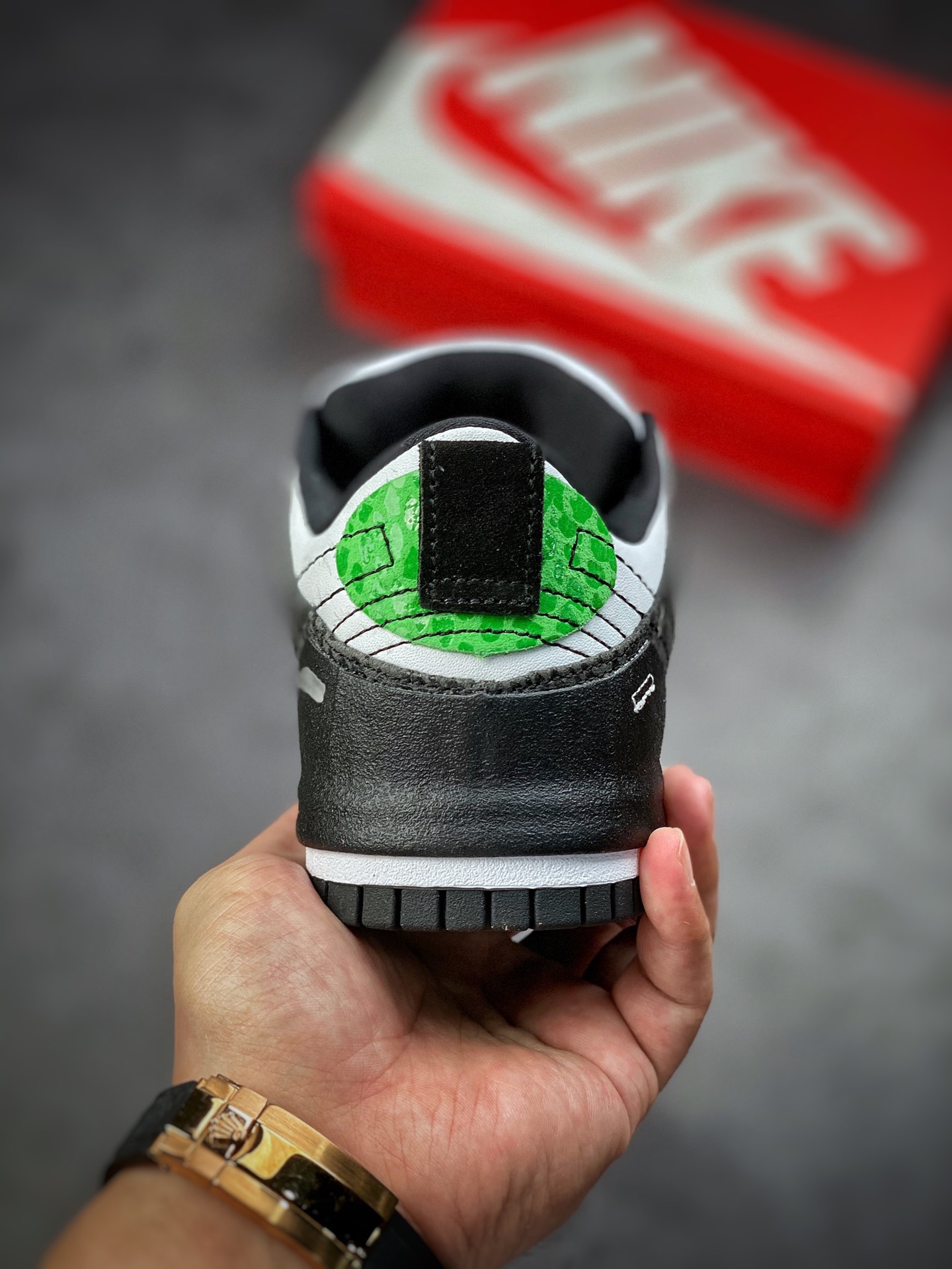 240 Nike Dunk Low Disrupt 2 黑绿蛇纹  内侧的 Nike Swoosh DV1490-161