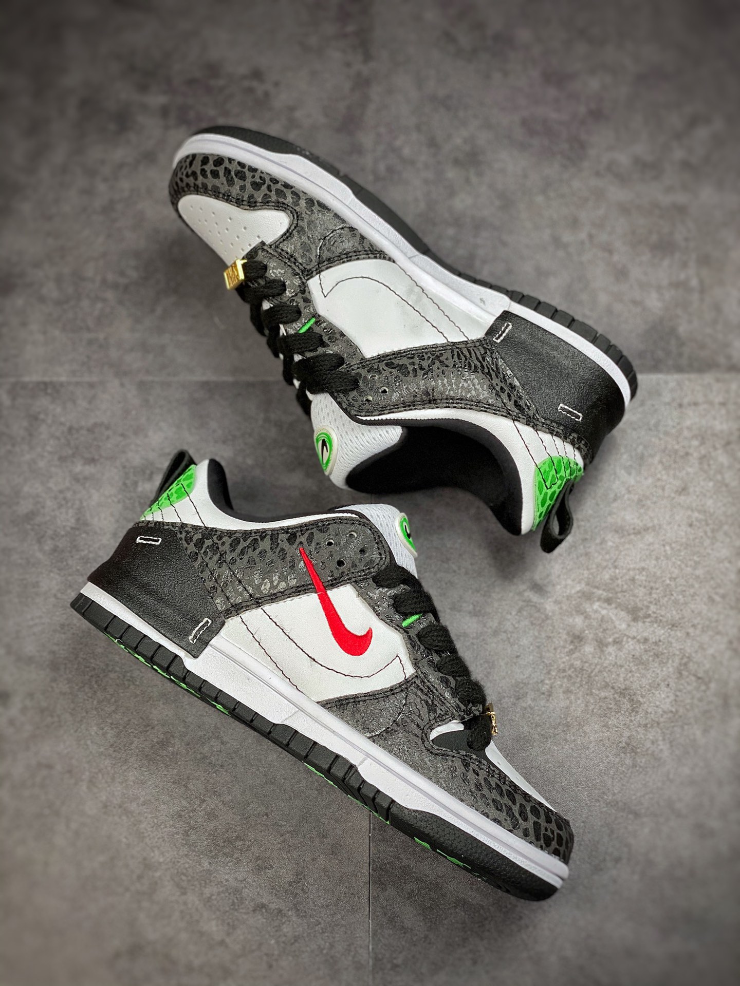 240 Nike Dunk Low Disrupt 2 黑绿蛇纹  内侧的 Nike Swoosh DV1490-161