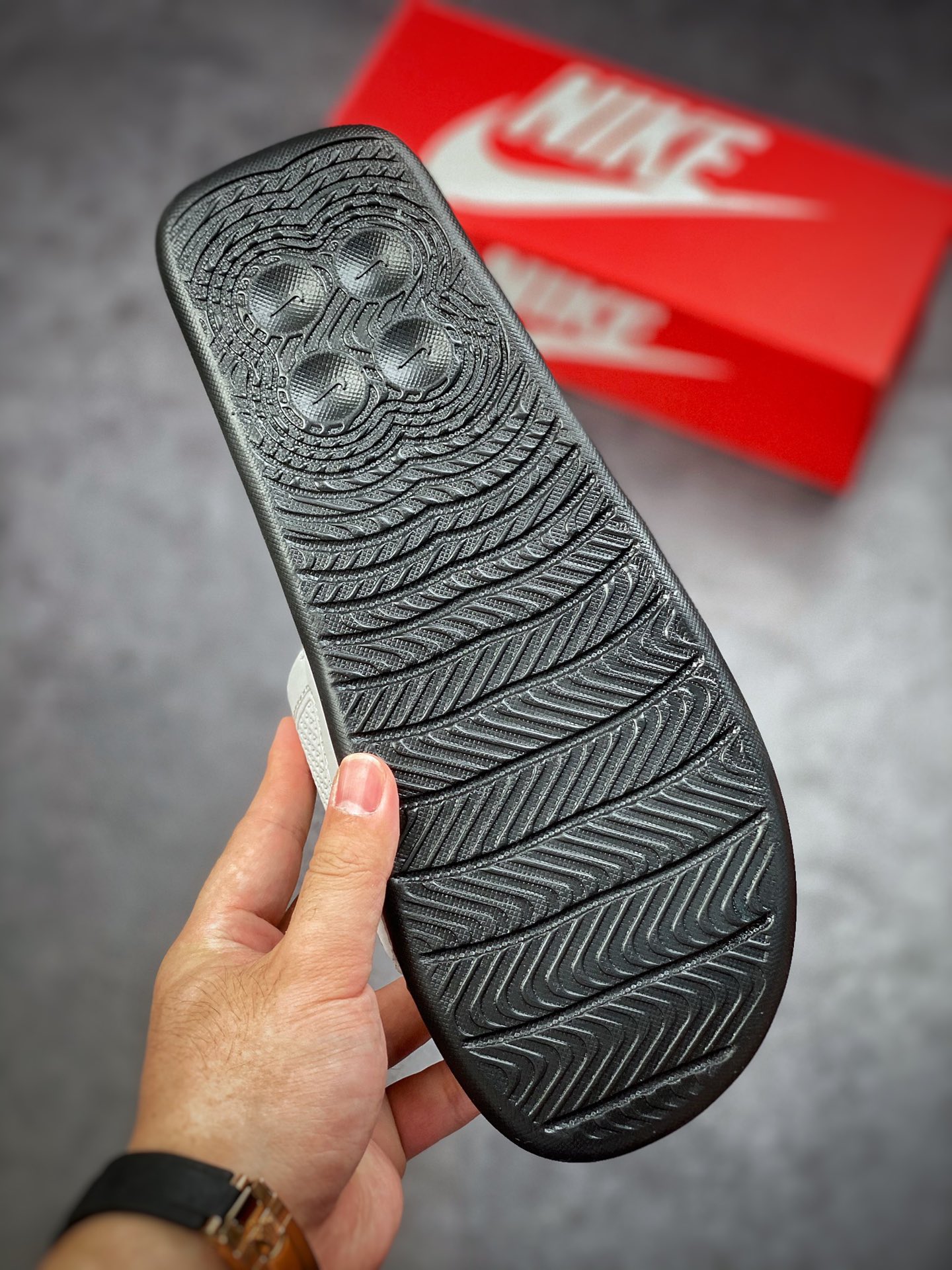 140 Nike Air Max Cirro Masculino Slide”Bone/Black/Sliver”室外篮球气垫凉拖鞋 DC1460-007