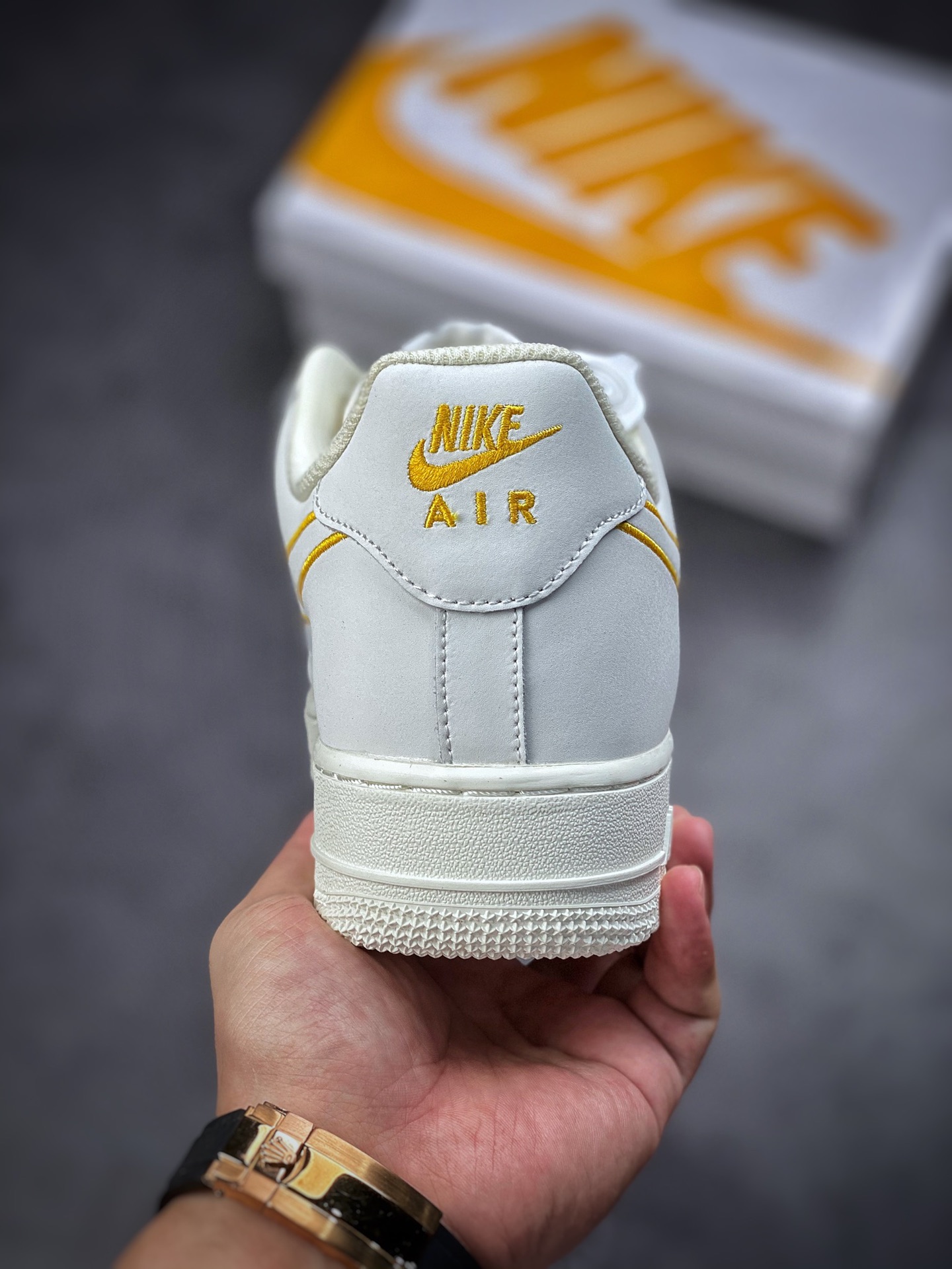 220 Nike Air Force 1 Low 07 米黄电绣勾 CL6326-168