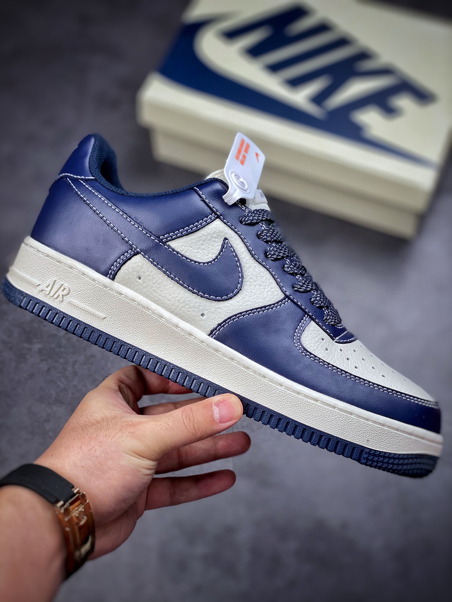 240 Nike Air Force 1 Low 07 藏蓝满天星 SH6928-698-莆田鞋,莆田鞋货源,高仿鞋,高仿鞋货源,安福档口,莆田高仿鞋,莆田鞋批发,高仿鞋批发,莆田高仿运动鞋,高仿运动鞋,莆田运动鞋 240 Nike Air Force 1 Low 07 藏蓝满天星 SH6928-698