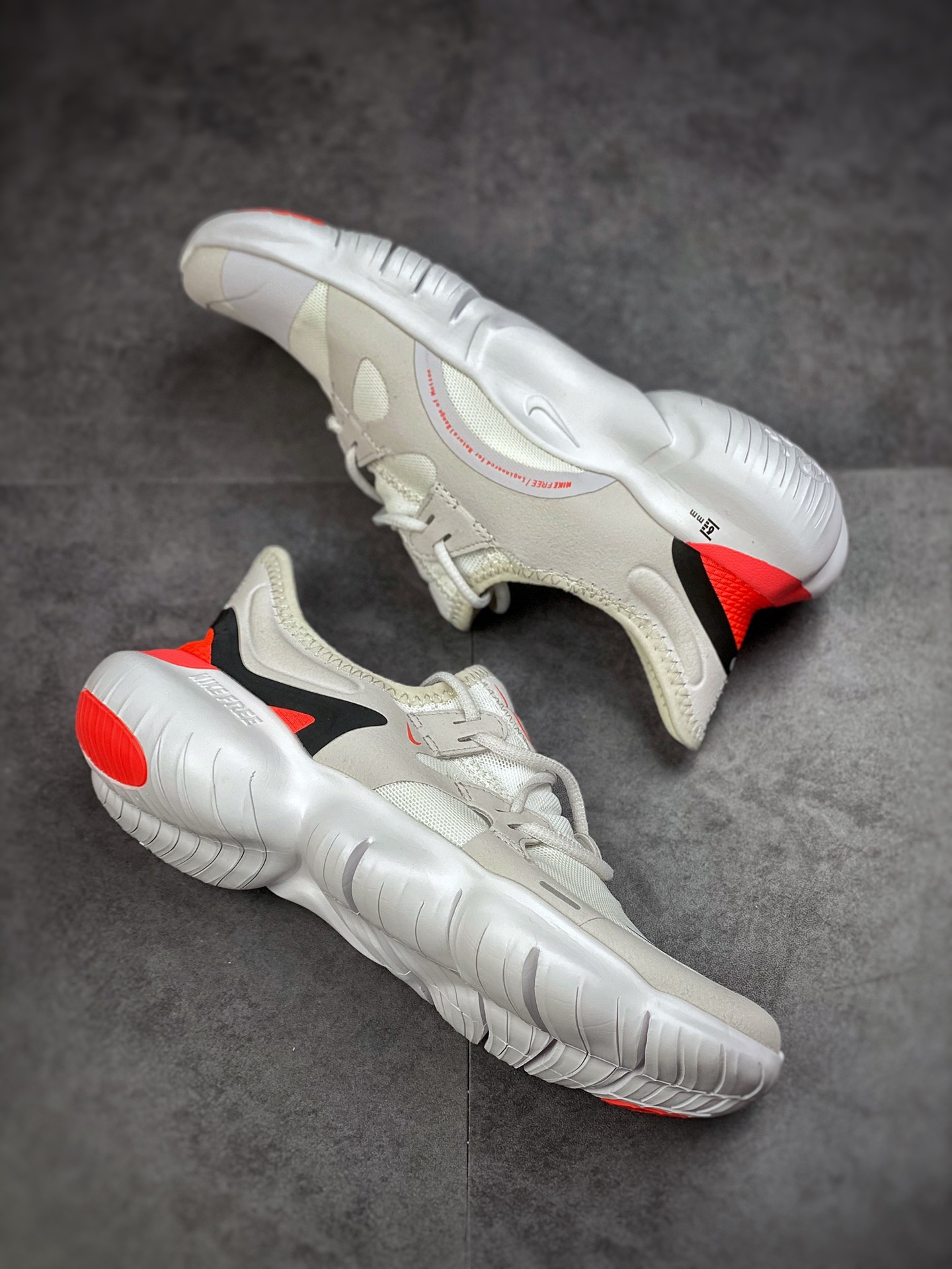 160 Nike Free RN Flyknit 赤足5.0二代轻跑鞋 AQ1289-004