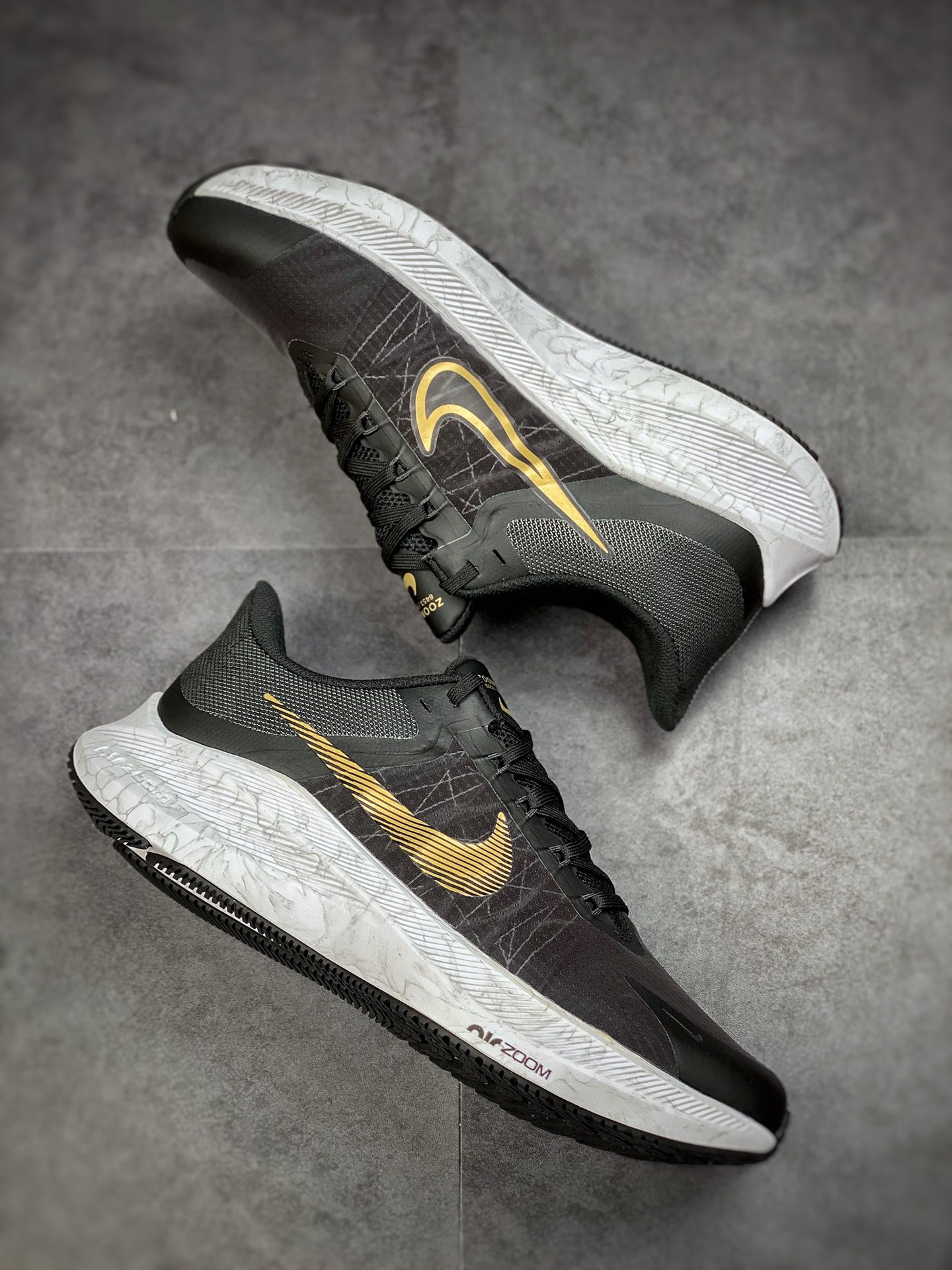 190 Nike Air Zoom Winflo 8代  网透面气 训跑练步鞋  CW3419-009